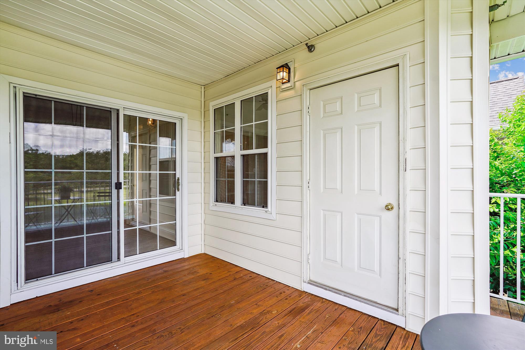 LAKESIDE AT SOUTH RIDING - Residential