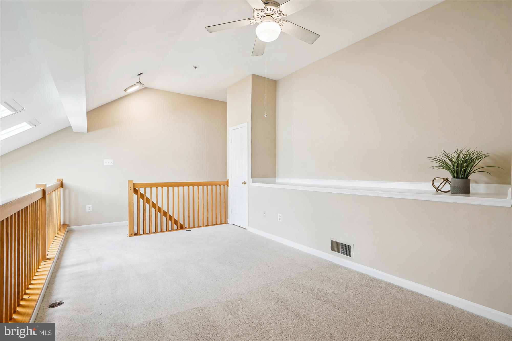 LAKESIDE AT SOUTH RIDING - Residential