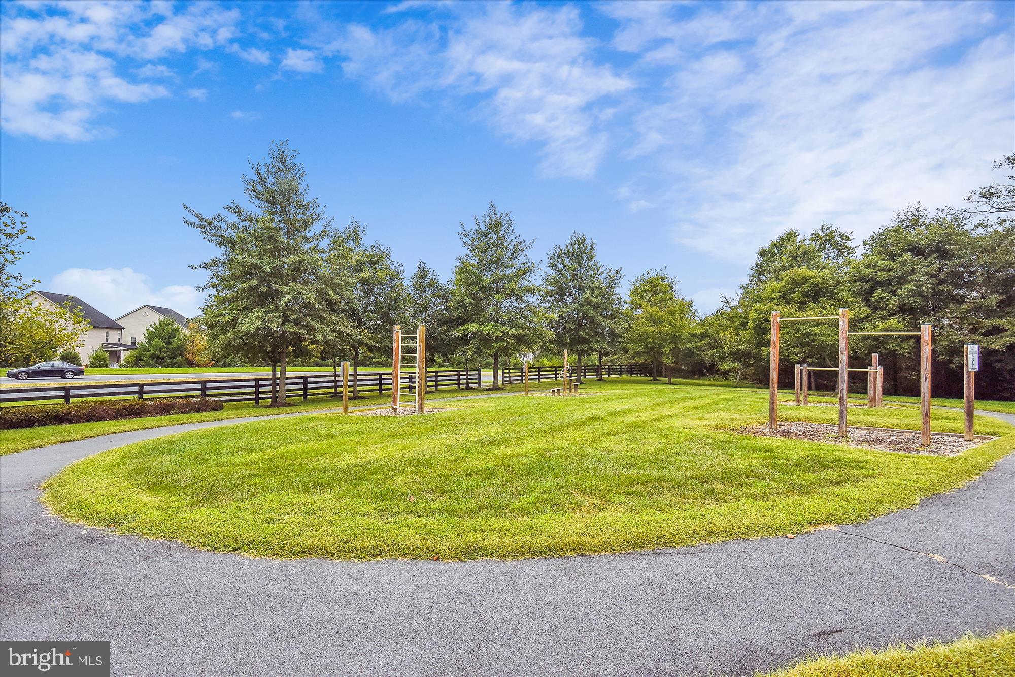 LAKESIDE AT SOUTH RIDING - Residential