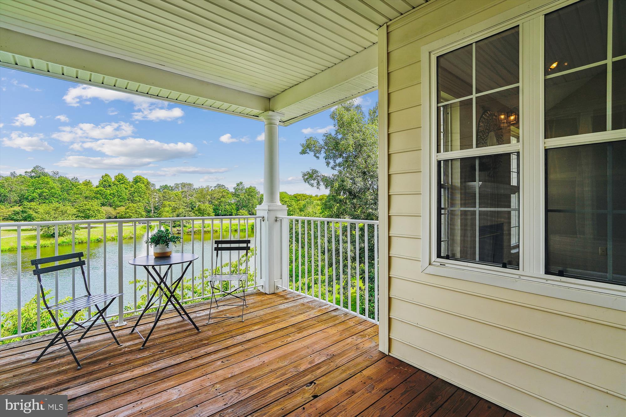 LAKESIDE AT SOUTH RIDING - Residential