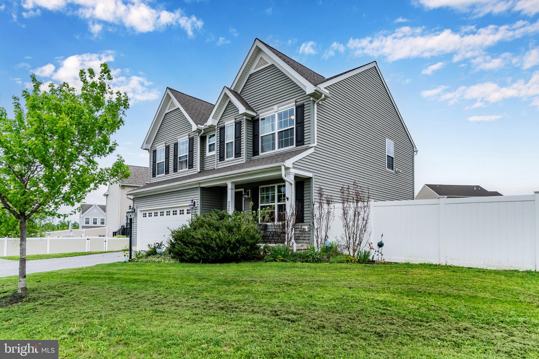 ROLLING MEADOWS - Residential