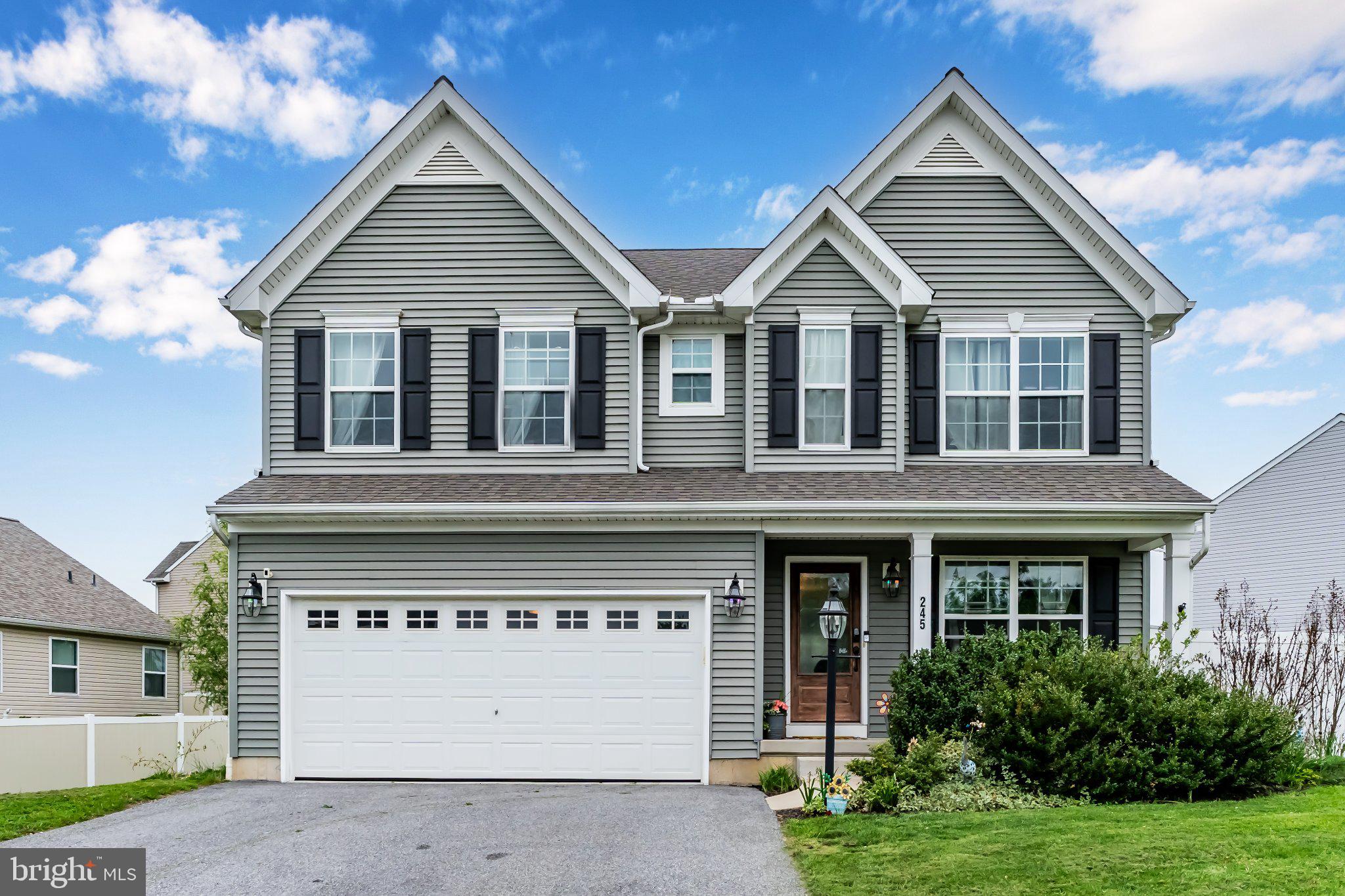ROLLING MEADOWS - Residential