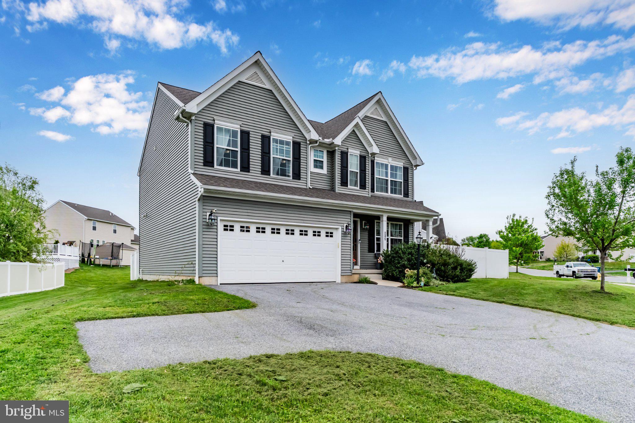 ROLLING MEADOWS - Residential
