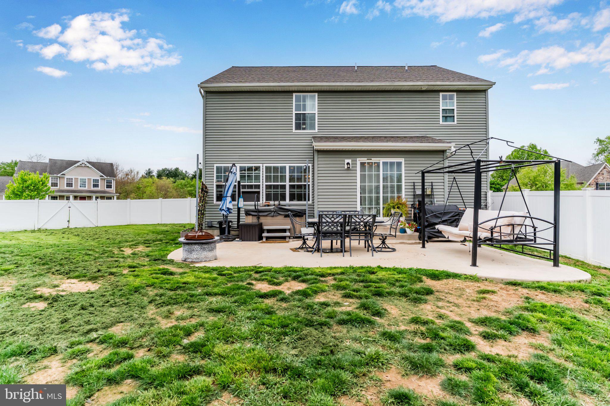 ROLLING MEADOWS - Residential