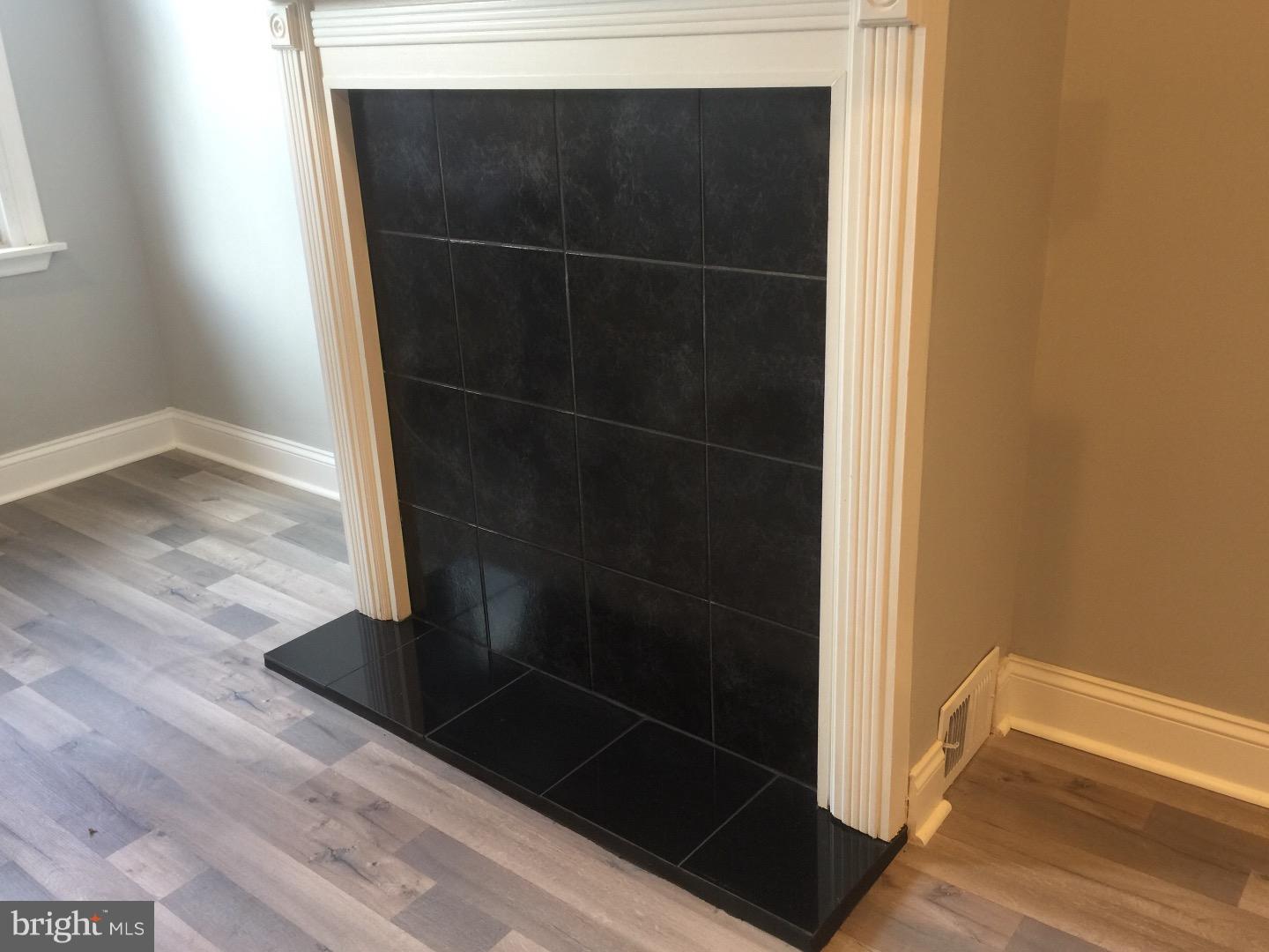 PORT RICHMOND - Residential