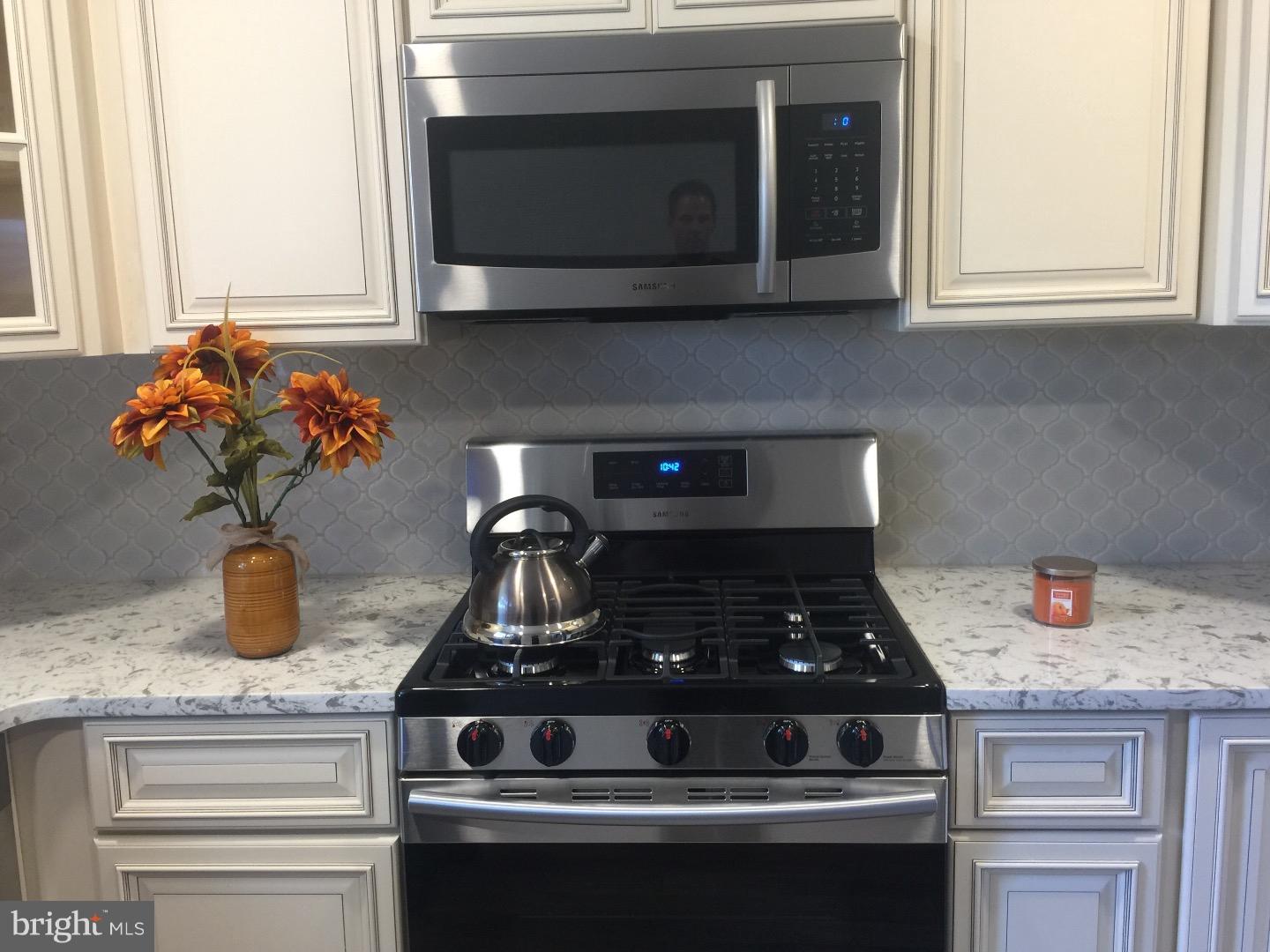 PORT RICHMOND - Residential