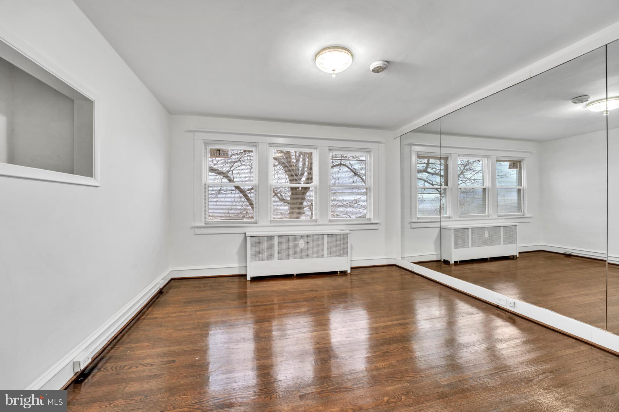 MAYFIELD - Residential