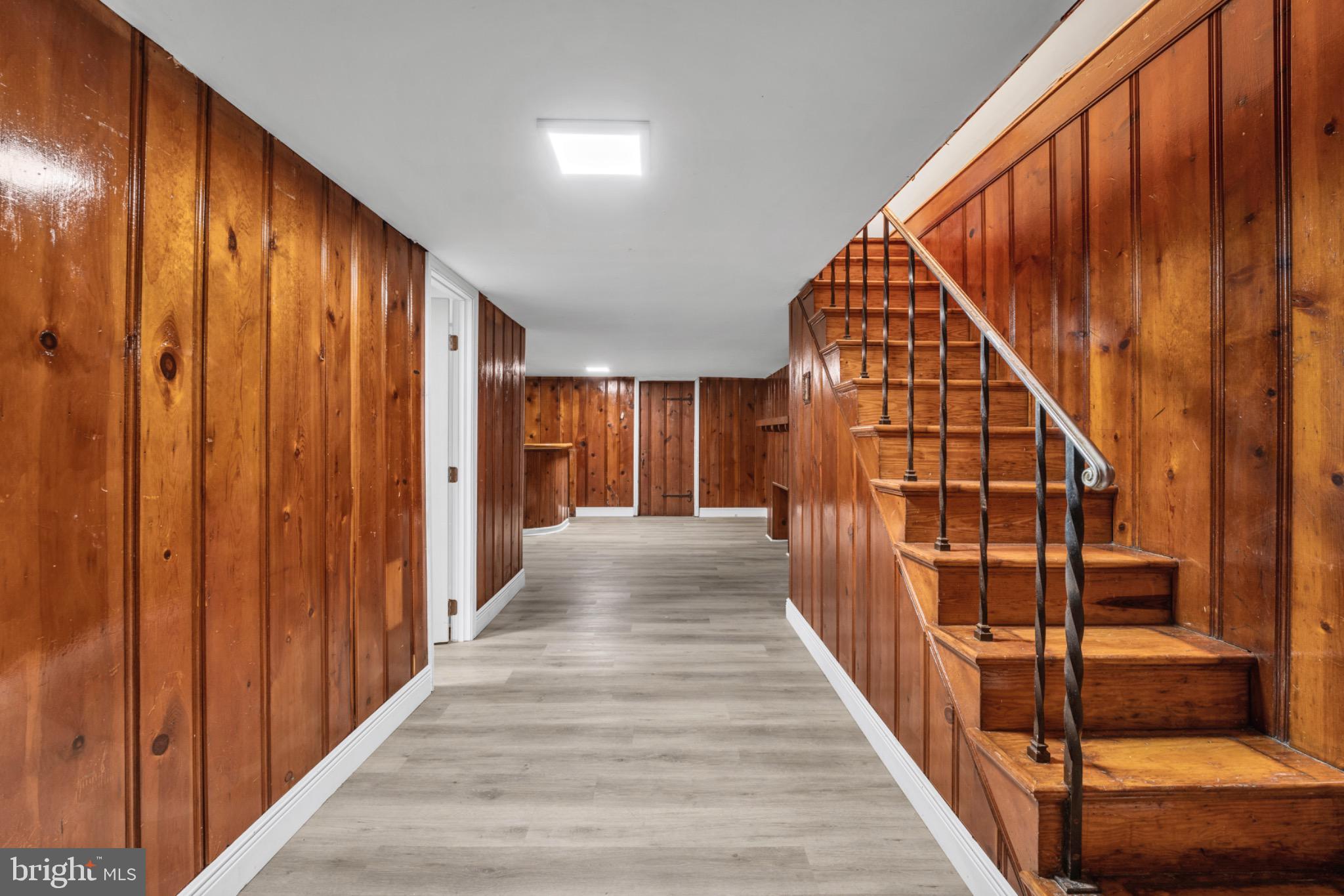 MAYFIELD - Residential