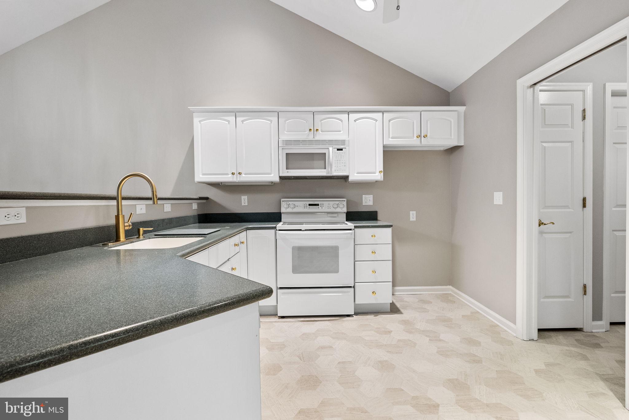 LIONSGATE - Residential