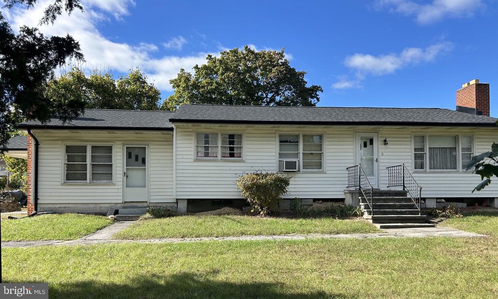 Photo of 267 Forklift Dr, INWOOD, WV 25428 (MLS # WVBE2045146)