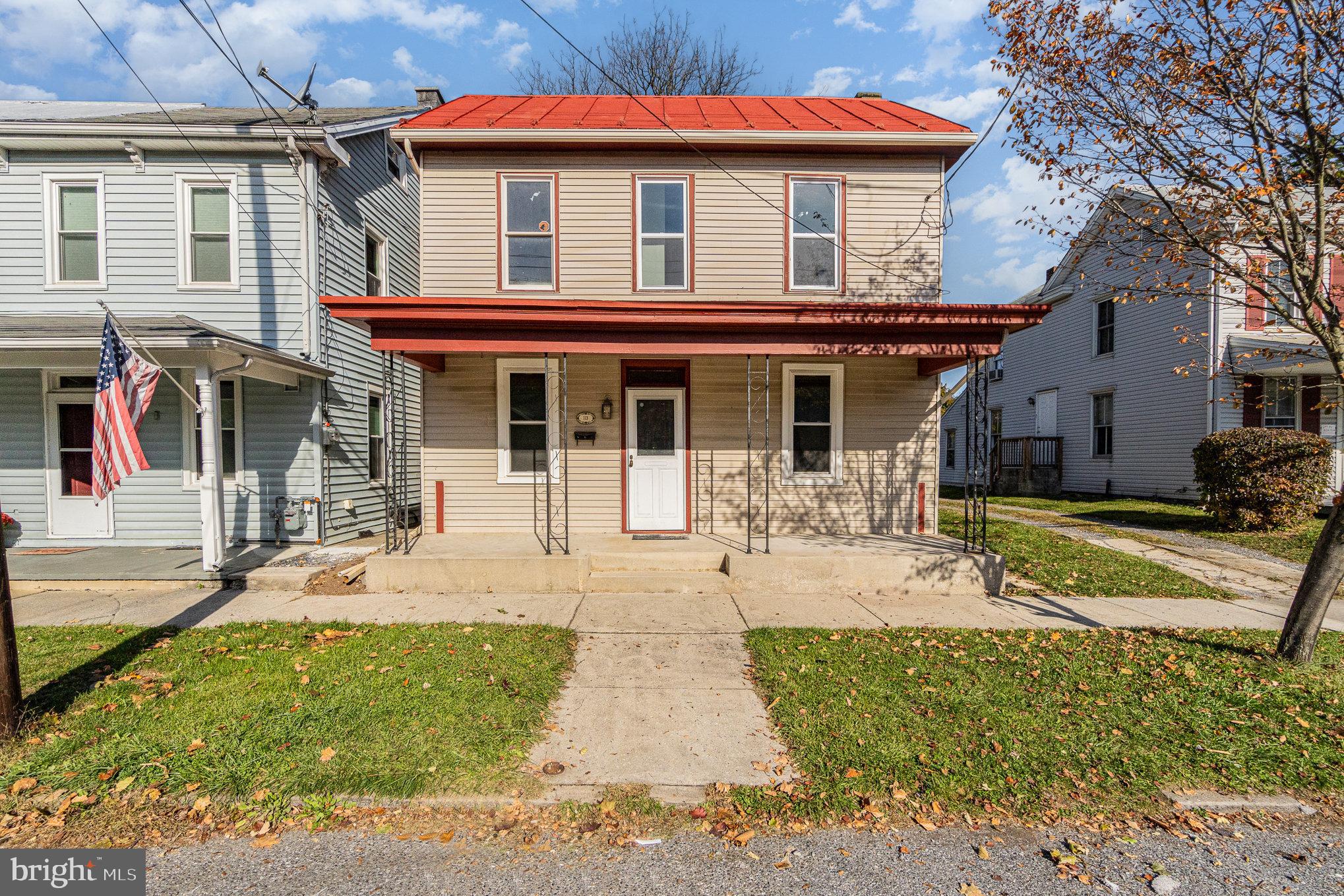 Welcome to your dream home in the heart of Mechanicsburg, Pennsylvania! 3BR/1.5 bath renovated detached home with new flooring and freshly painted throughout. Upon entering you will be greeted by the large and bright living area that leads into the updated kitchen/dining area with access to the fenced-in backyard. 1st floor laundry. 3 spacious bedrooms upstairs with a full bath. Additional attic space great for storage! Located in Mechanicsburg Boro, enjoy the convenience of being close to local schools, parks, shopping, and dining options. With easy access to major highways, your commute to work or a day trip to nearby attractions is a breeze. Do not miss the opportunity to see this!