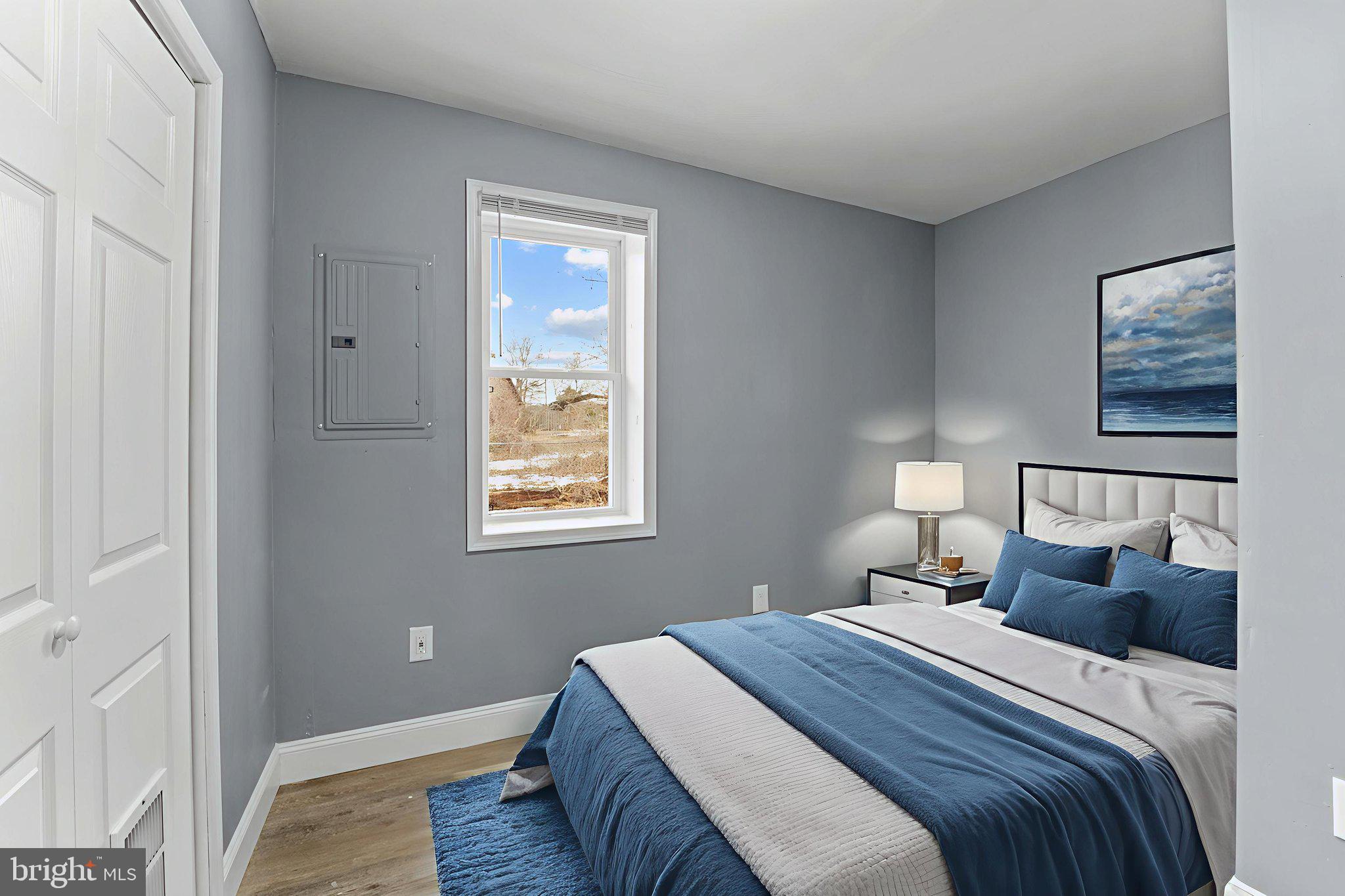 LAUREL LAKES - Residential