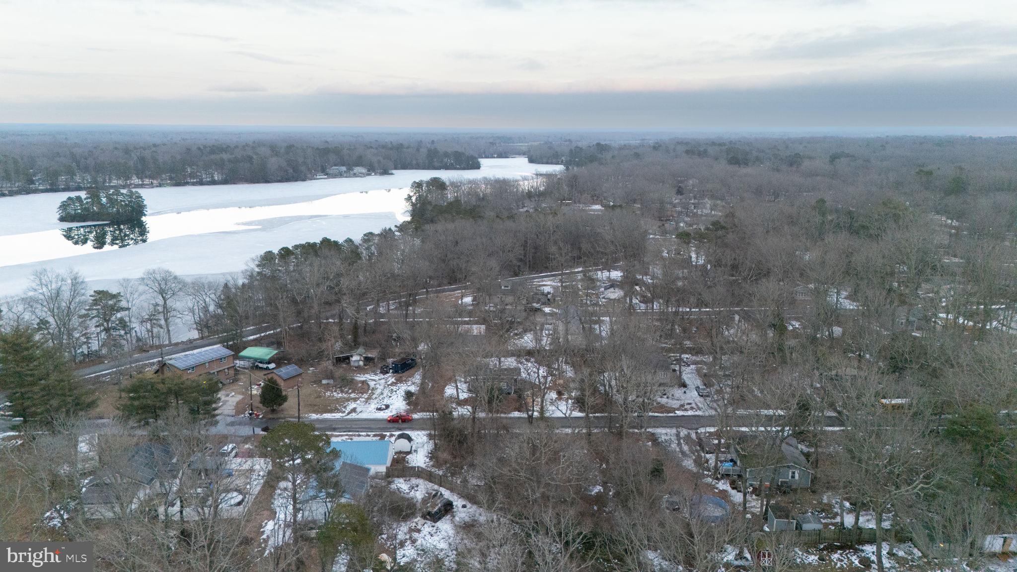 LAUREL LAKES - Residential