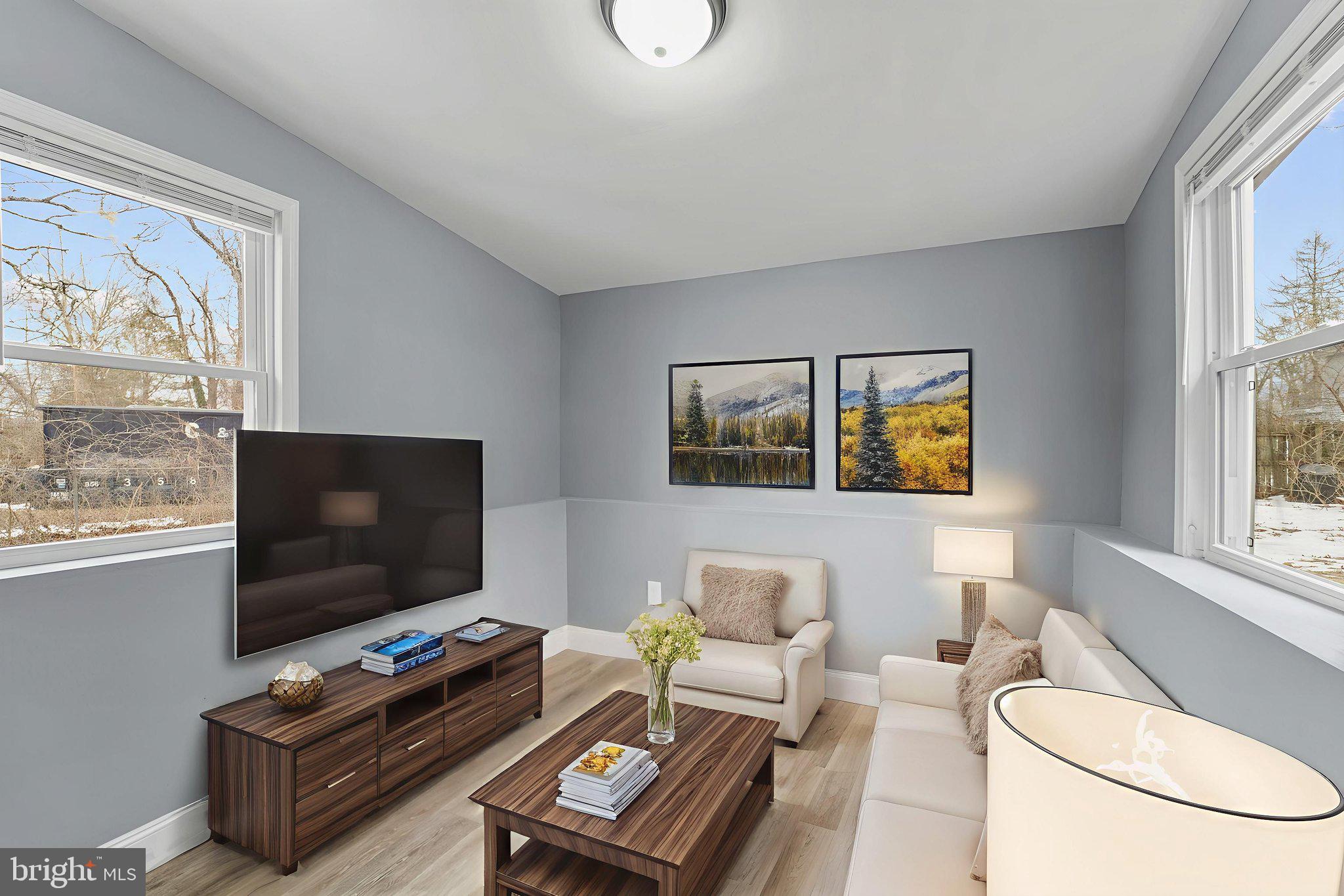 LAUREL LAKES - Residential