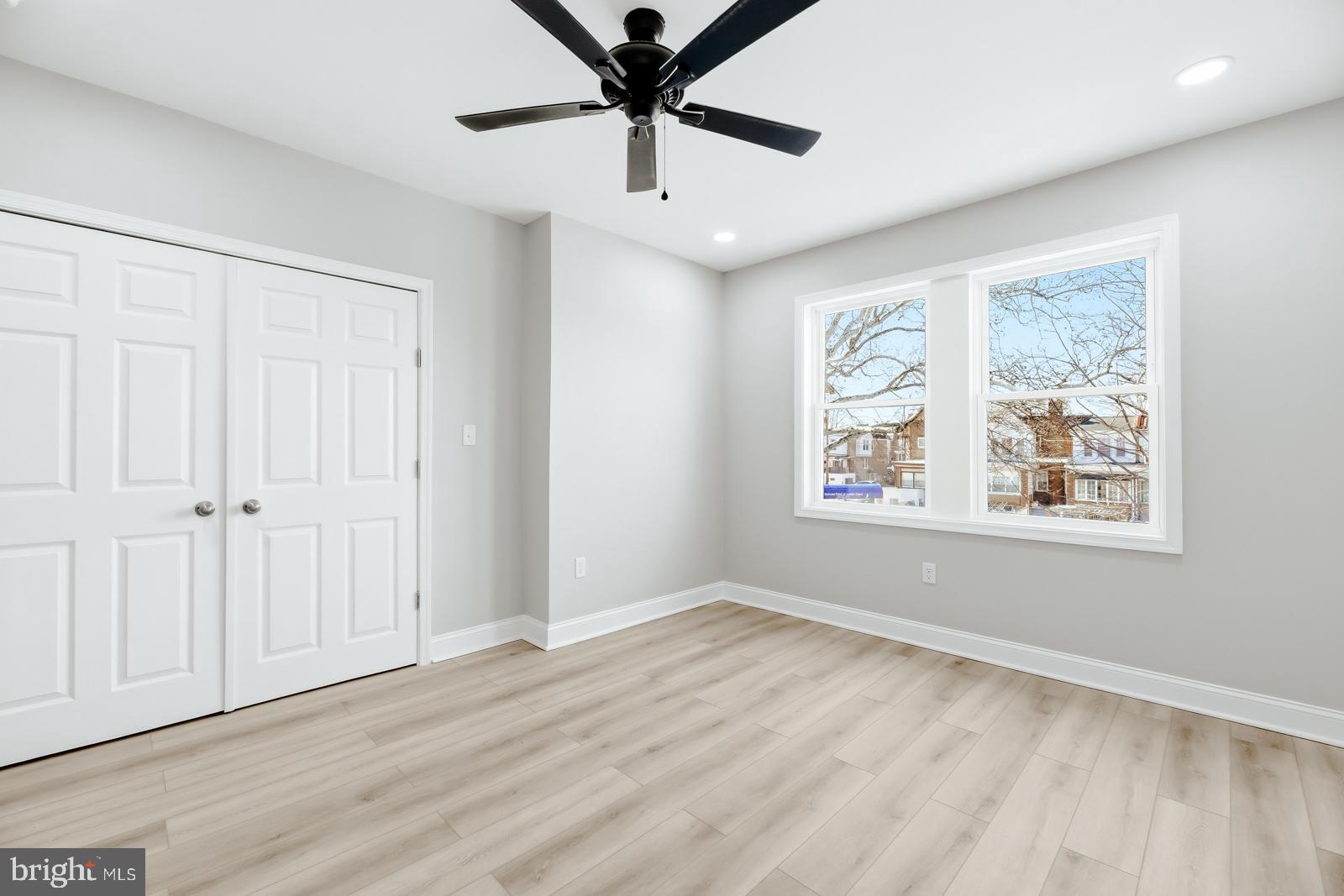 MAYFAIR - Residential