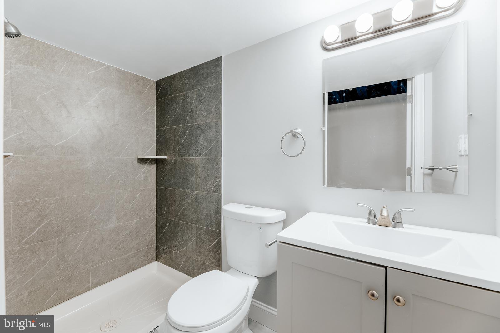 MAYFAIR - Residential