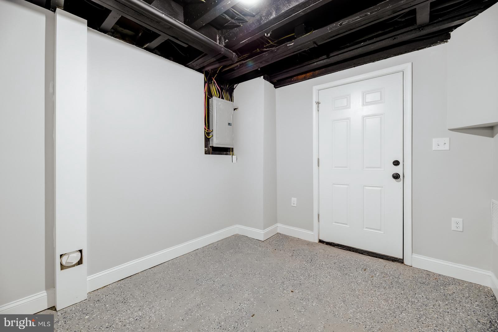 MAYFAIR - Residential