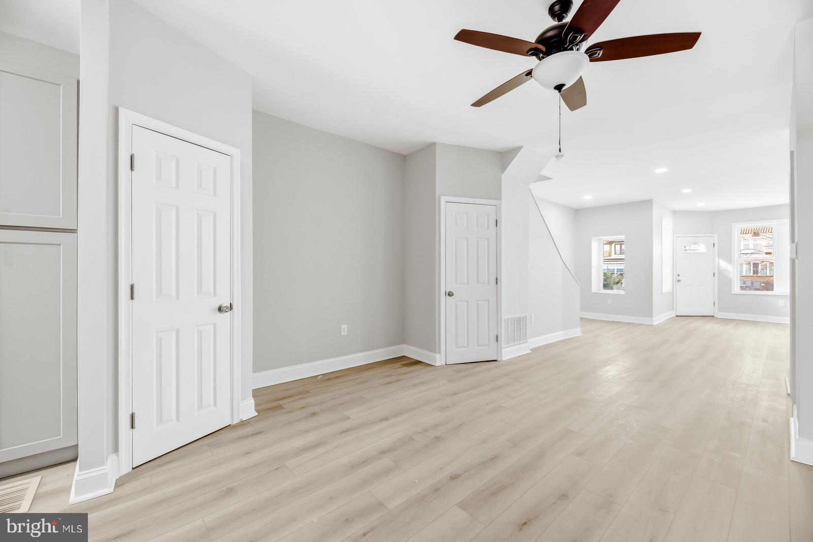 MAYFAIR - Residential