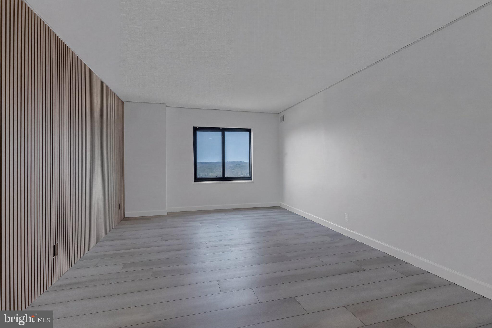 WATERGATE AT LANDMARK - Residential