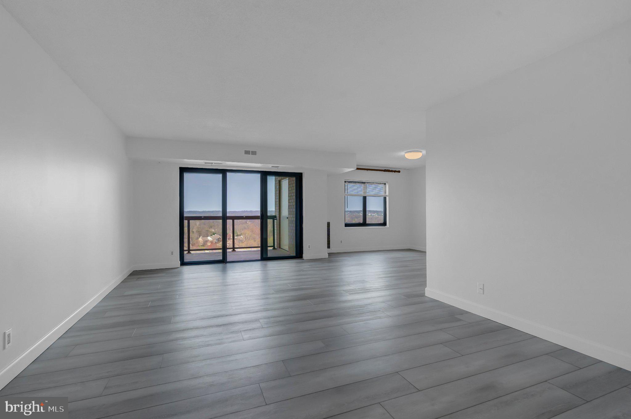 WATERGATE AT LANDMARK - Residential