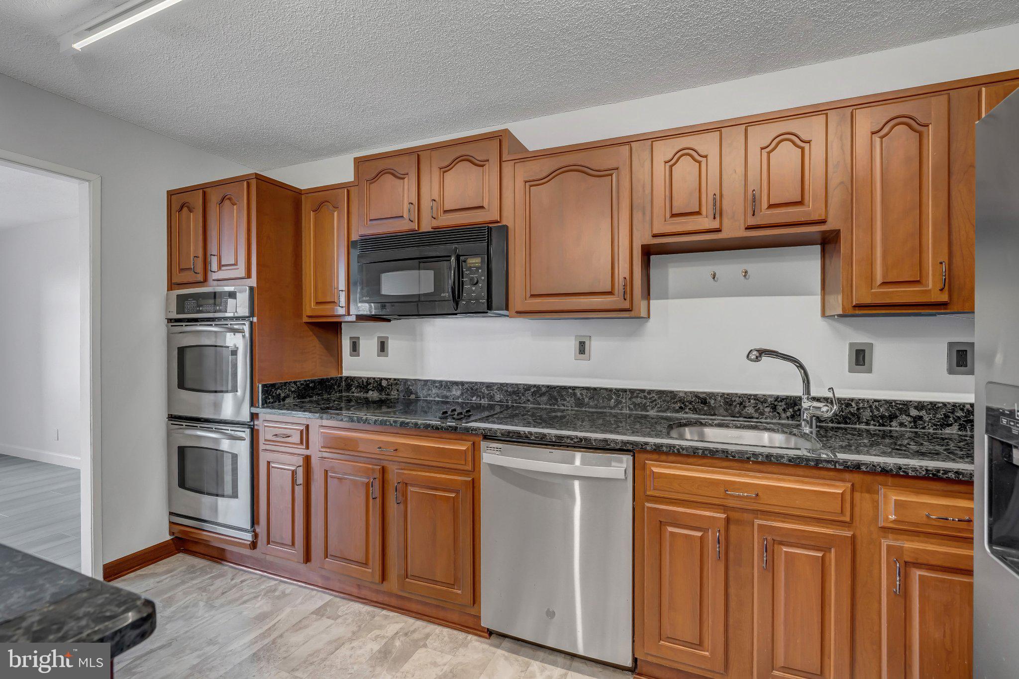 WATERGATE AT LANDMARK - Residential