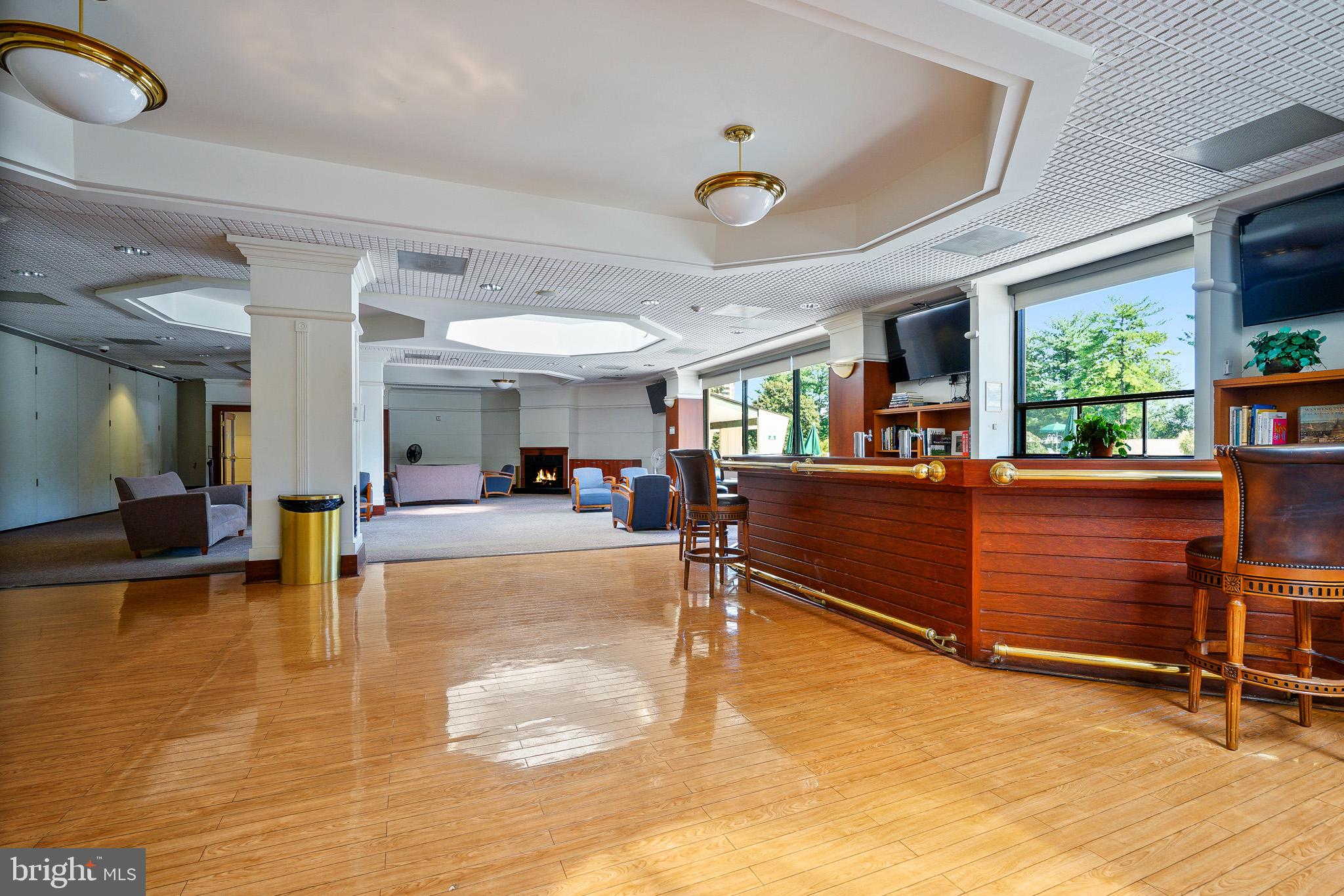 WATERGATE AT LANDMARK - Residential