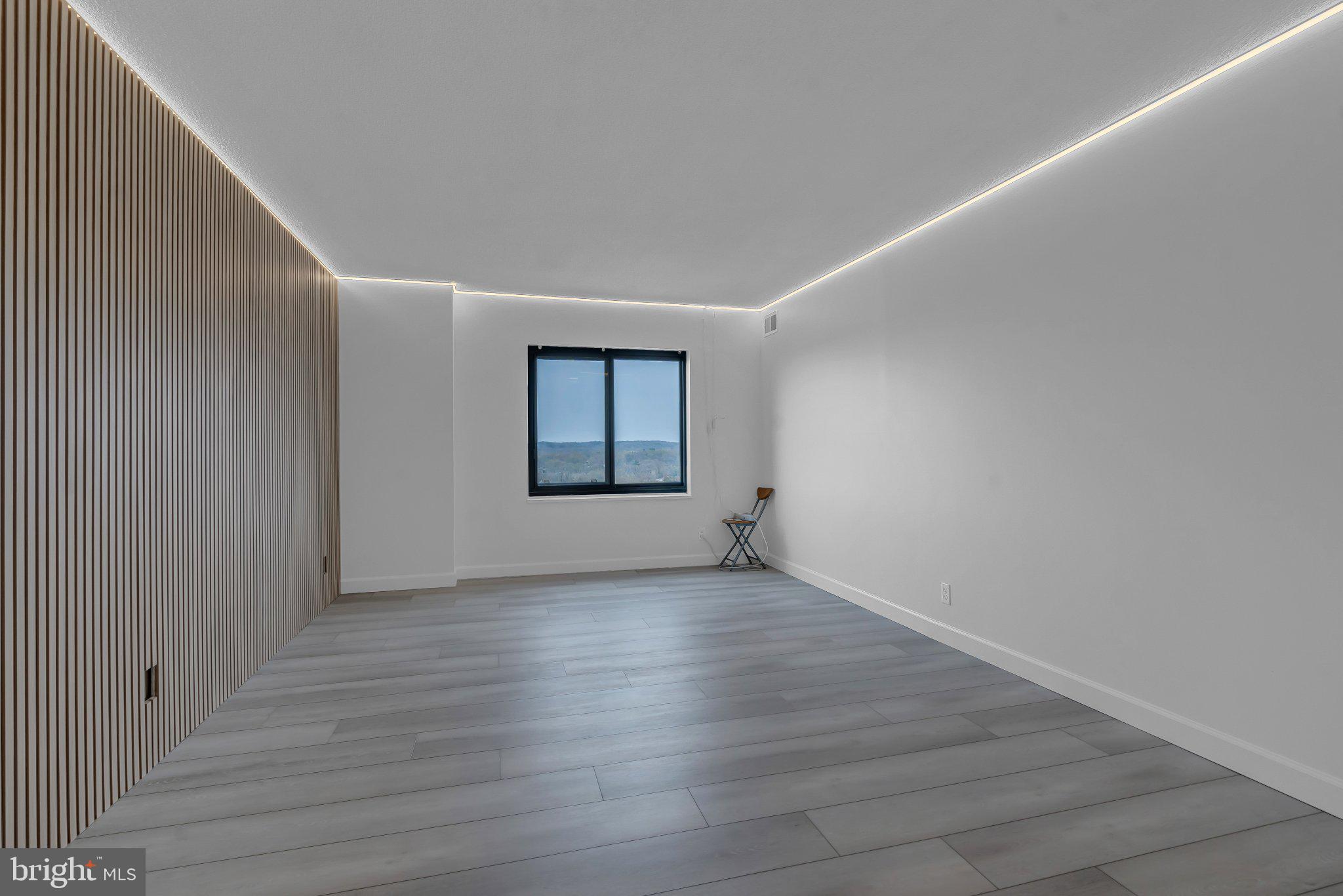 WATERGATE AT LANDMARK - Residential