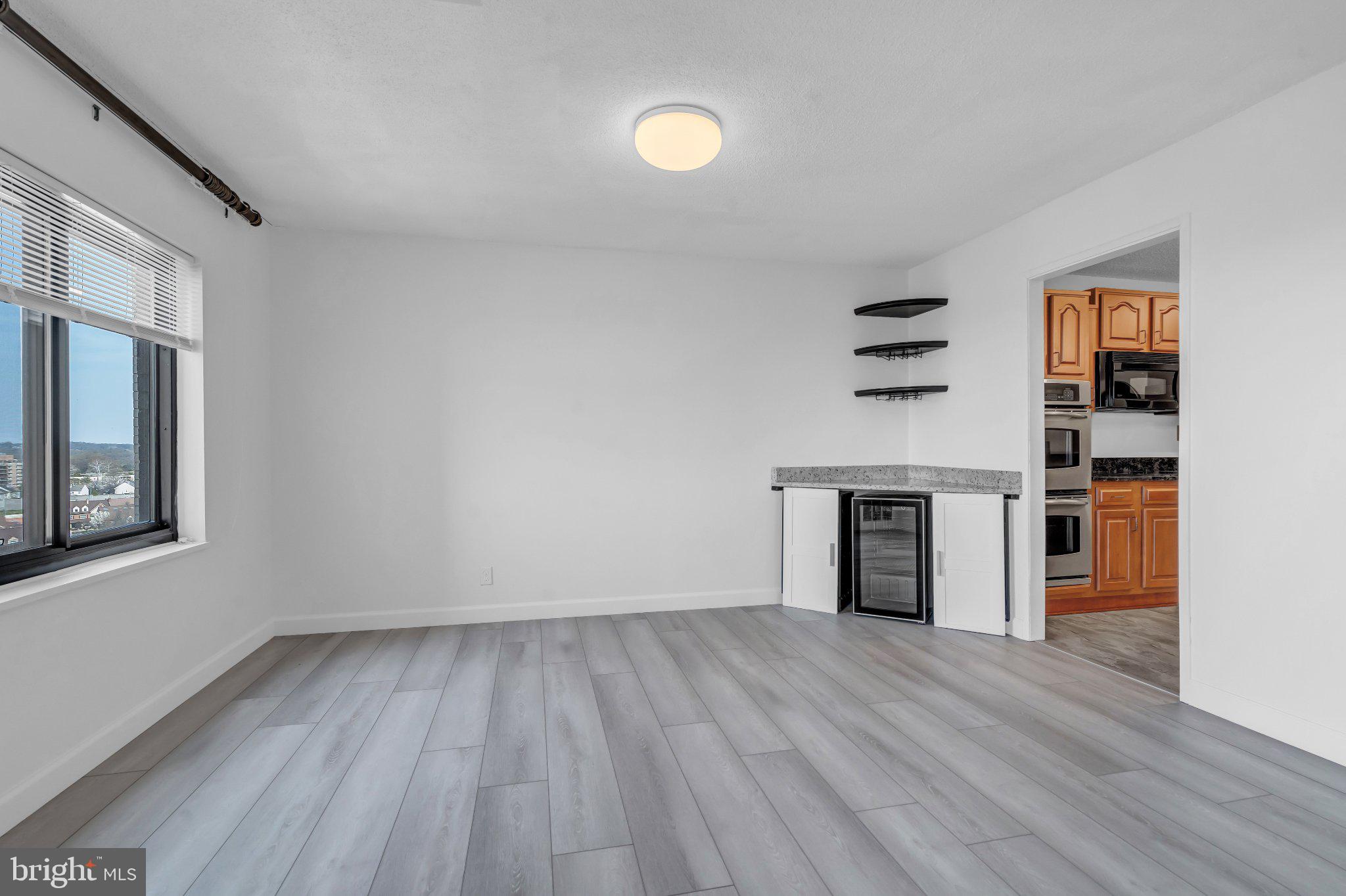 WATERGATE AT LANDMARK - Residential