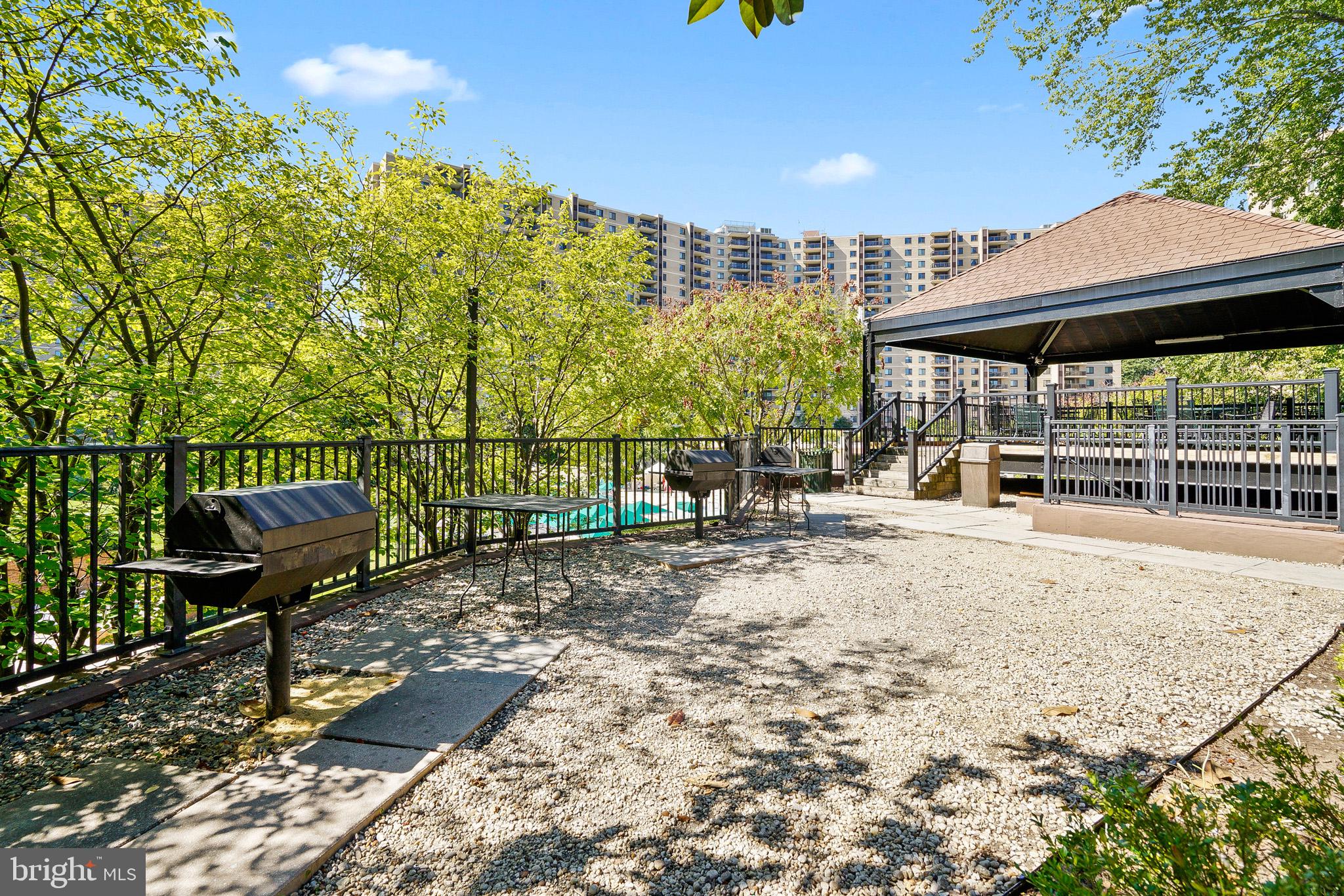 WATERGATE AT LANDMARK - Residential