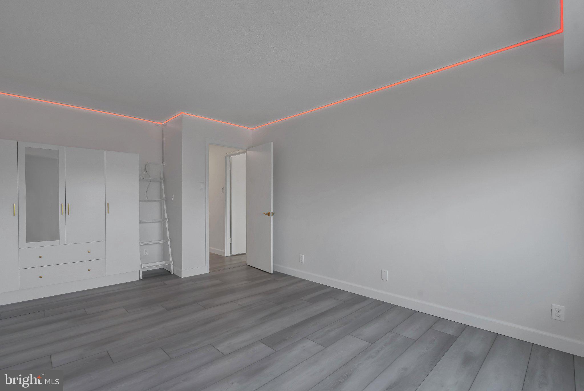 WATERGATE AT LANDMARK - Residential