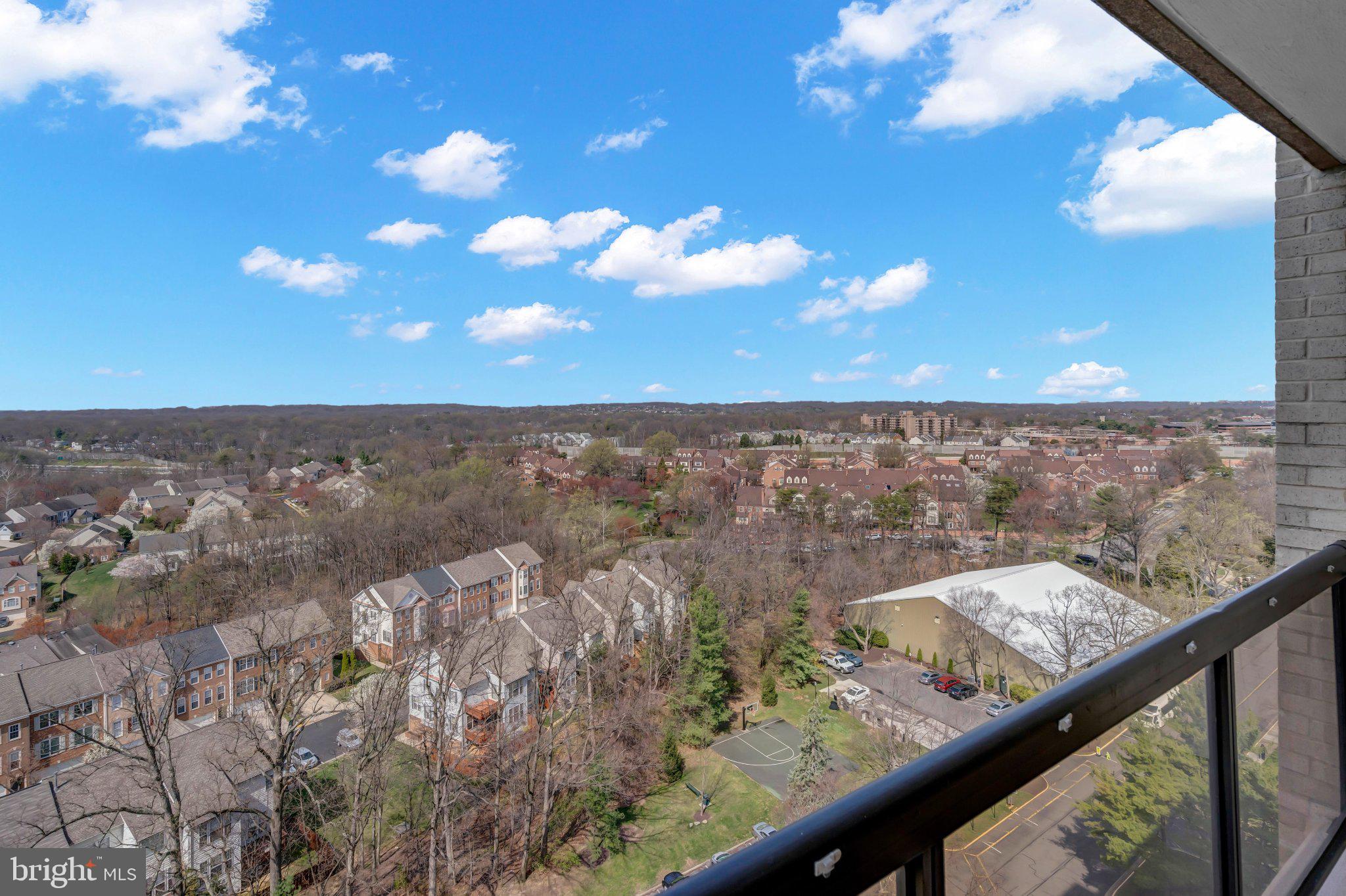 WATERGATE AT LANDMARK - Residential