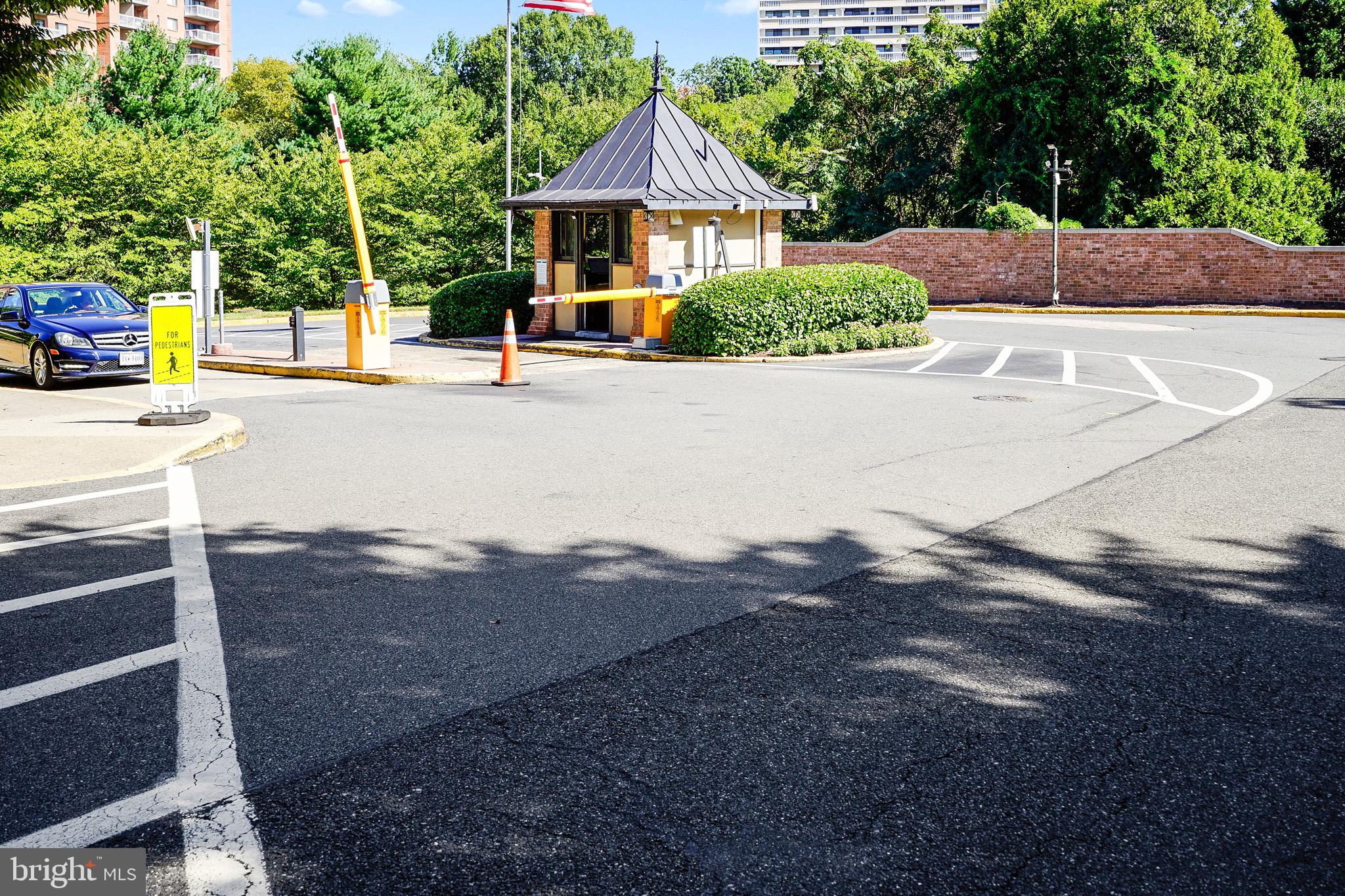 WATERGATE AT LANDMARK - Residential