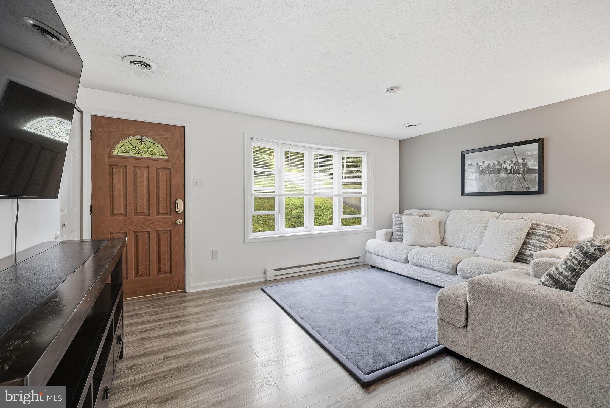 1403 MERCER ROAD