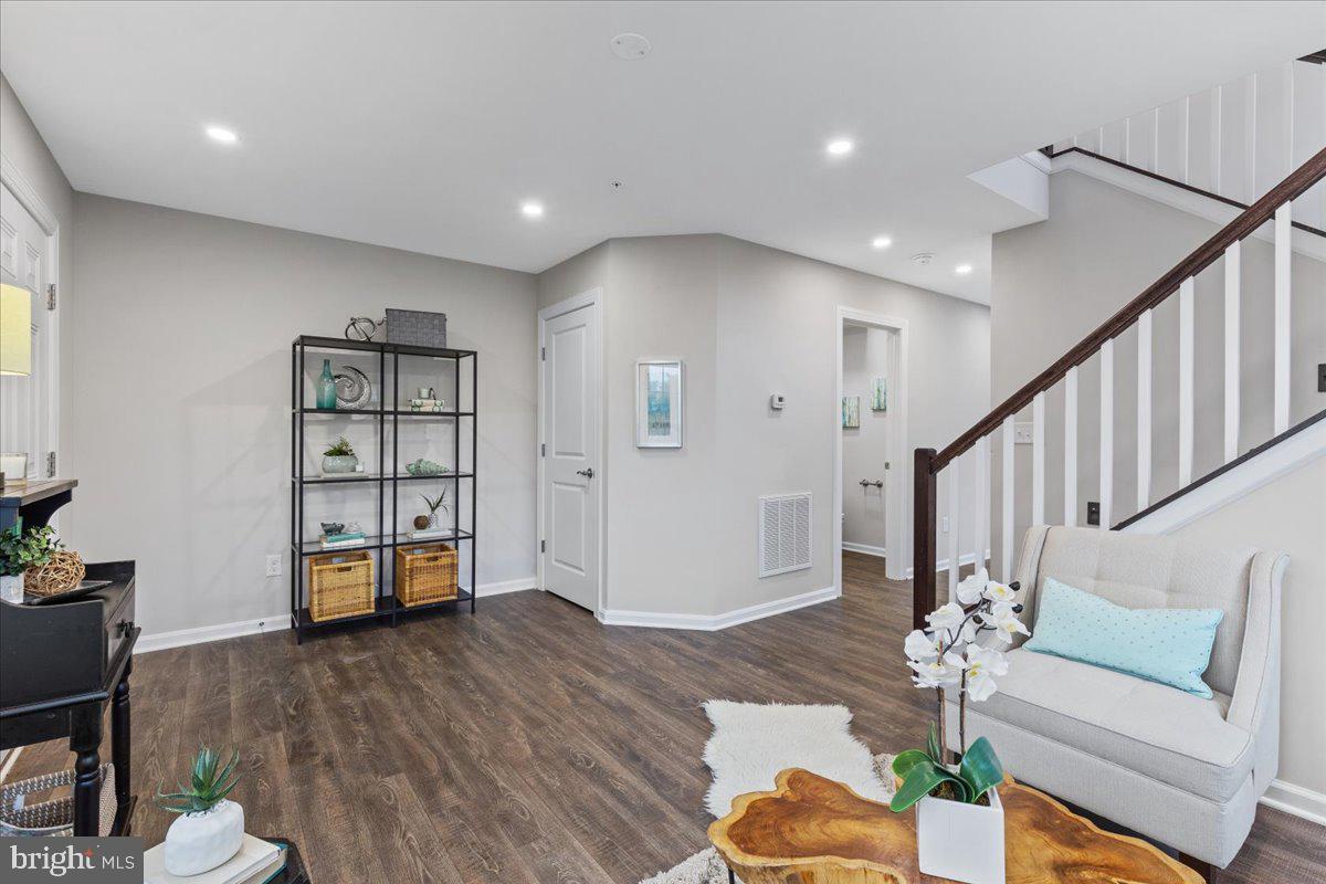 GREATER CAPITOL HEIGHTS - Residential