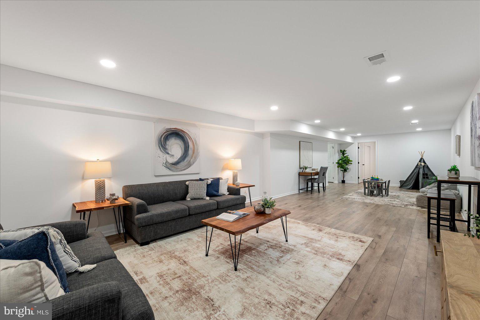 ARROWOOD - Residential