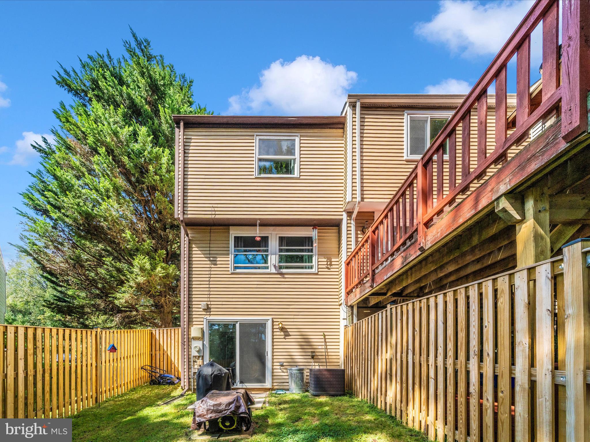 GUNNERS LAKE VILLAGE - Residential