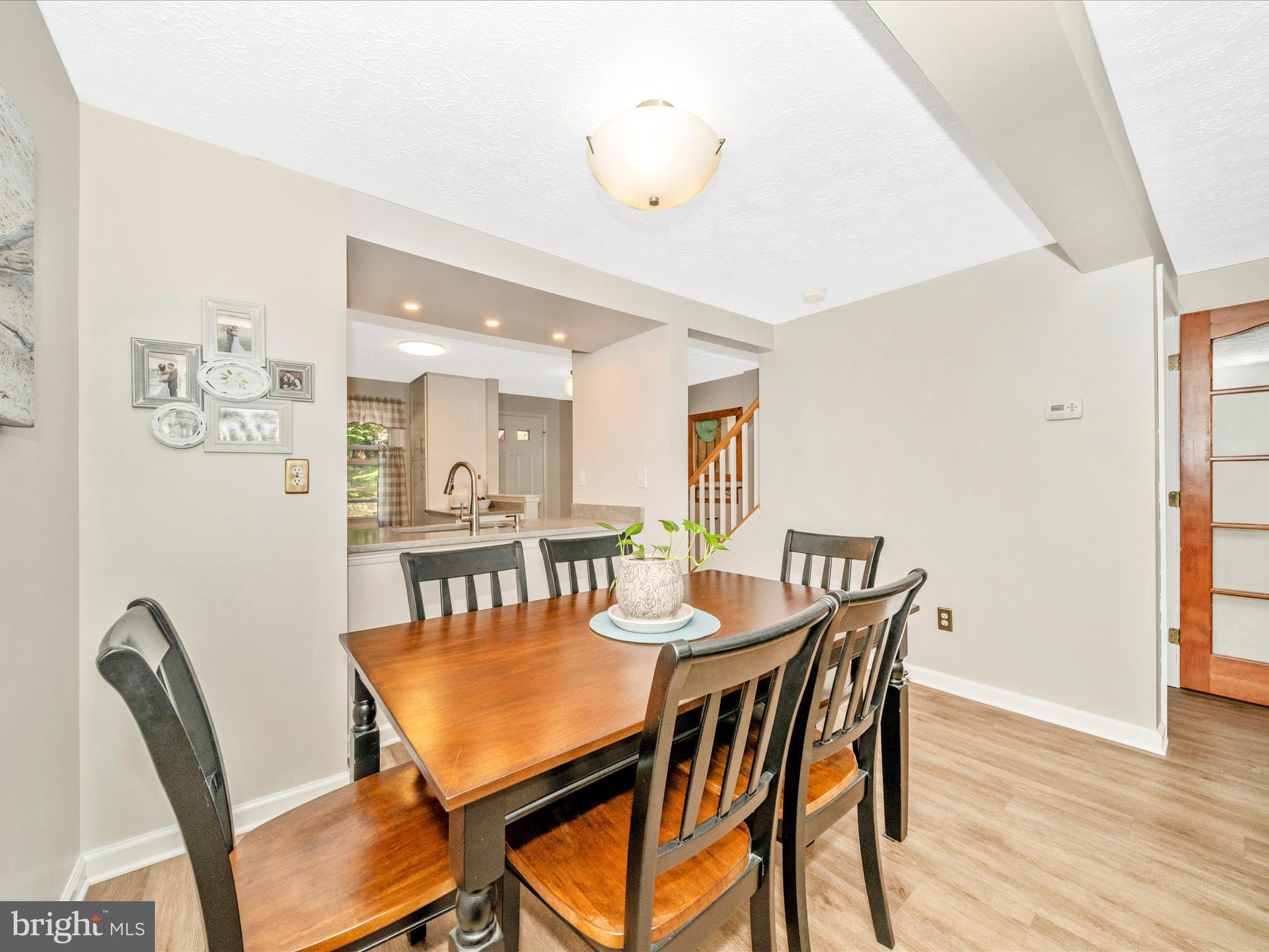 GUNNERS LAKE VILLAGE - Residential