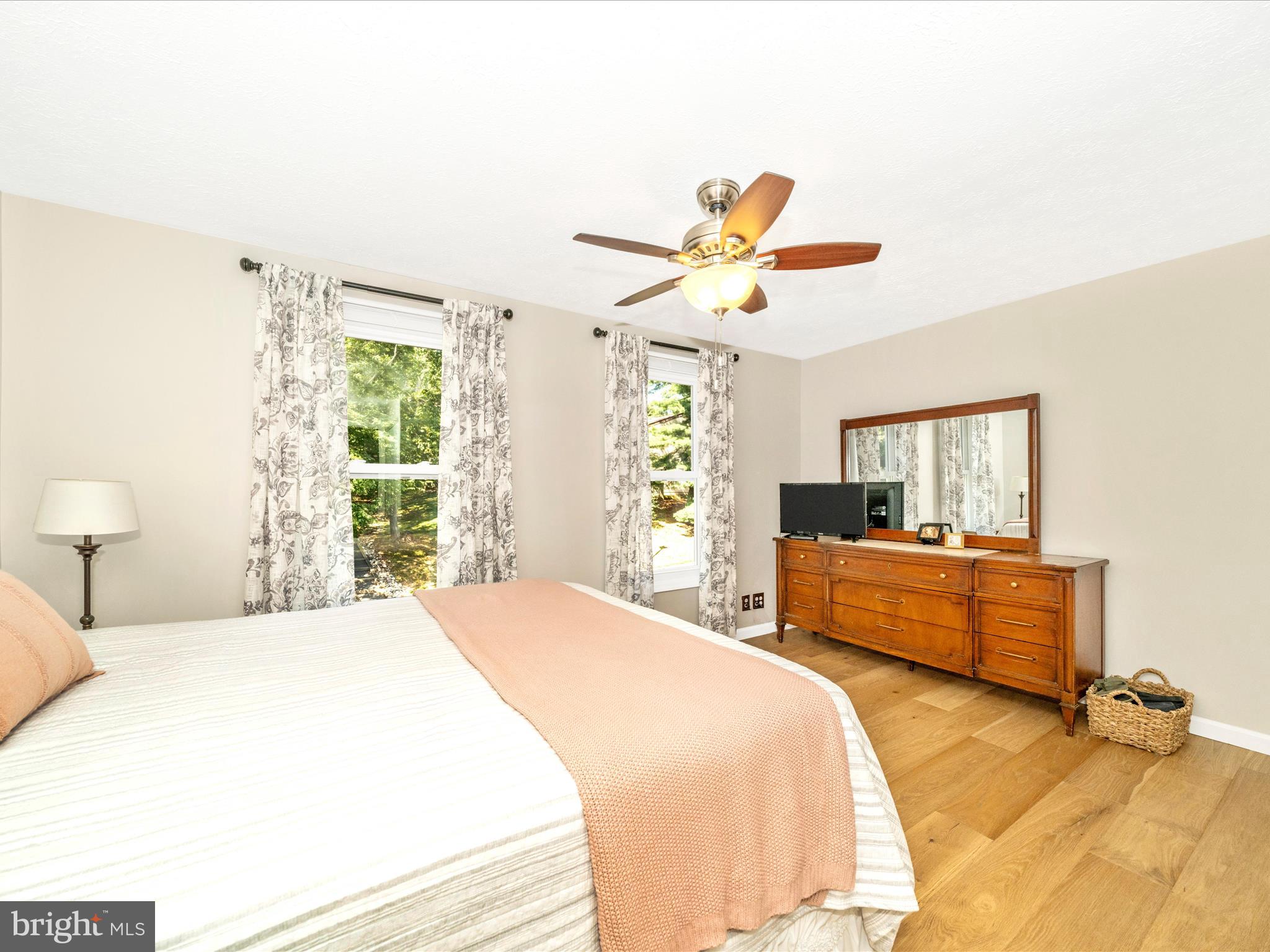 GUNNERS LAKE VILLAGE - Residential