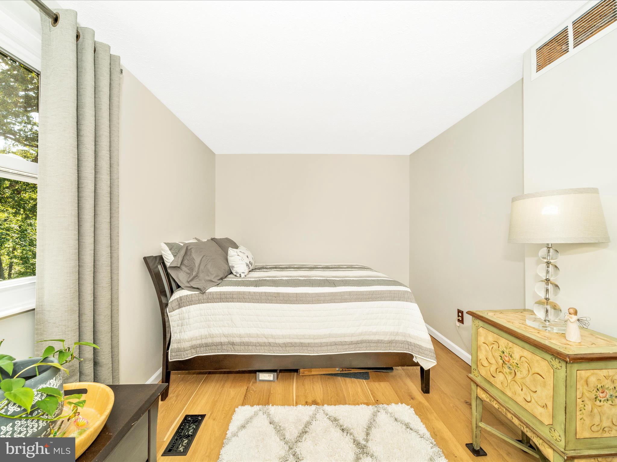 GUNNERS LAKE VILLAGE - Residential