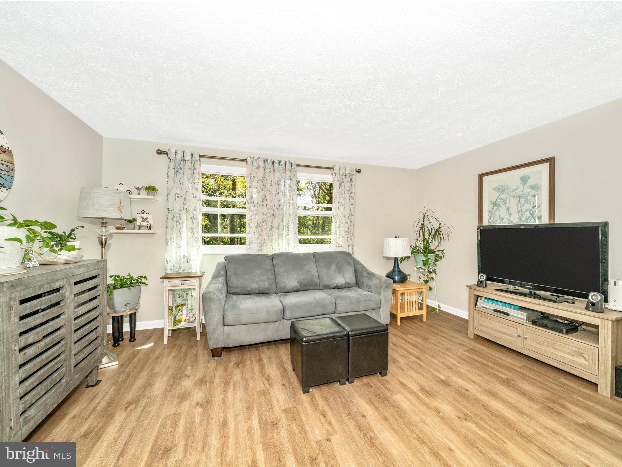 GUNNERS LAKE VILLAGE - Residential