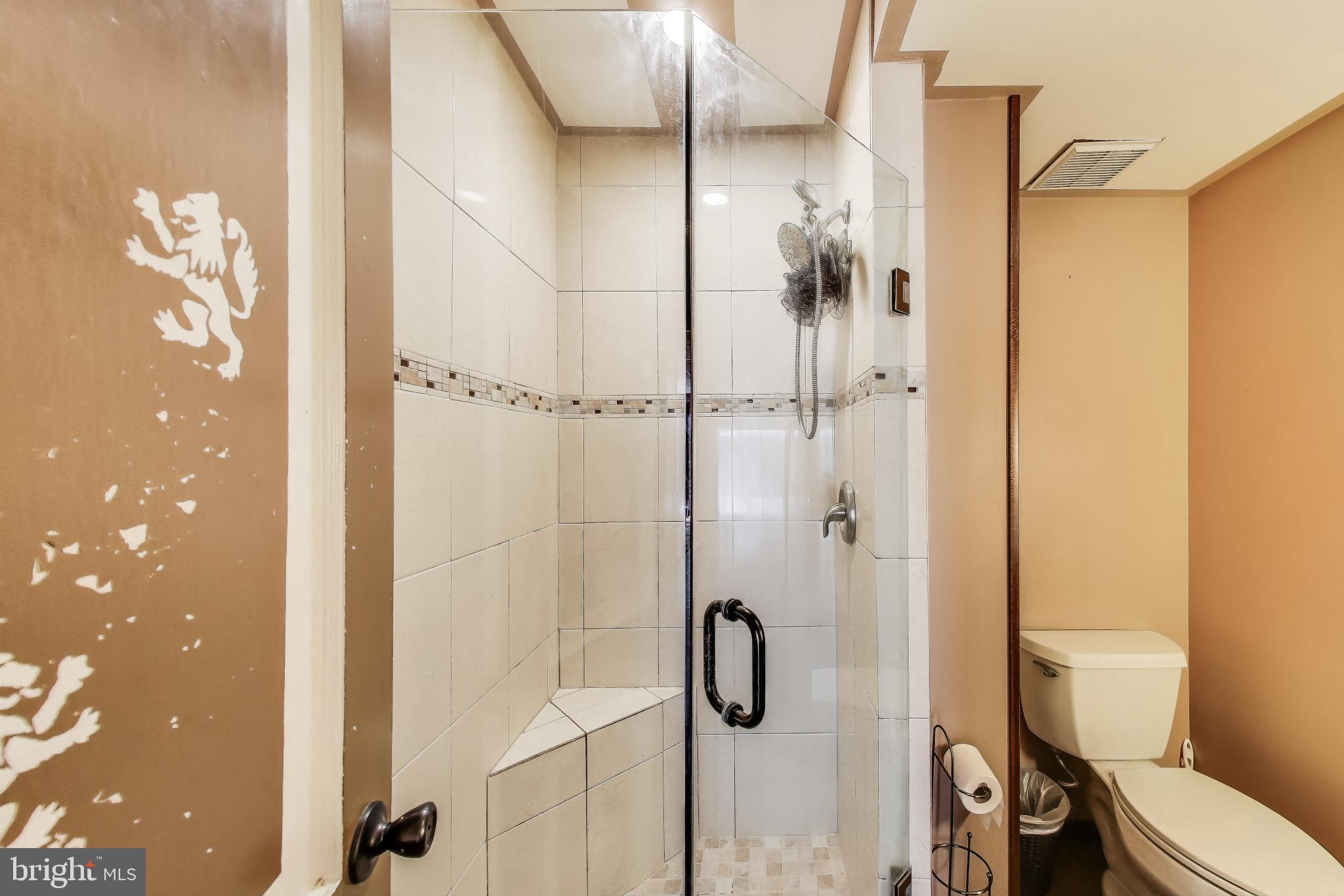 HILLCREST - Residential