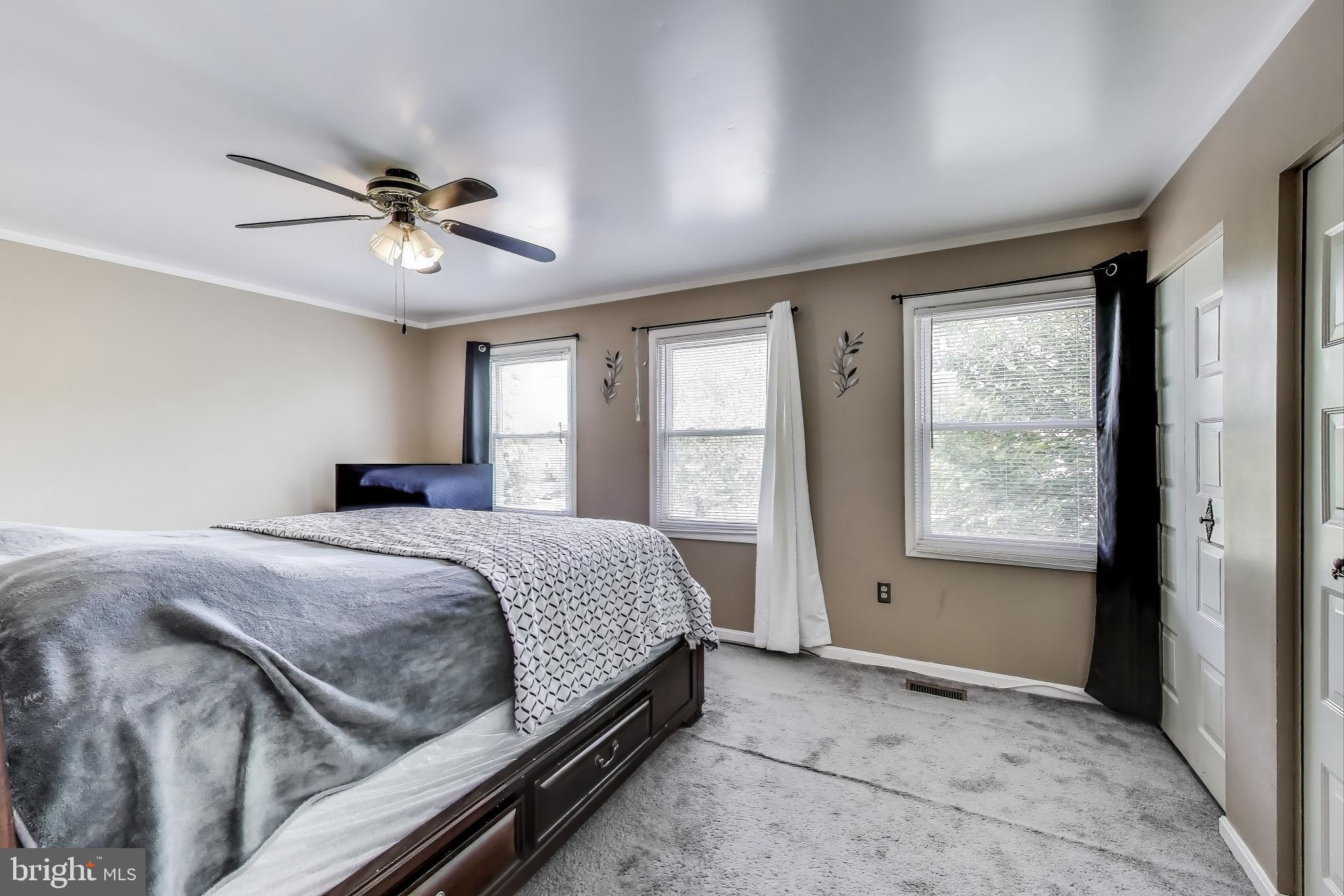 HILLCREST - Residential