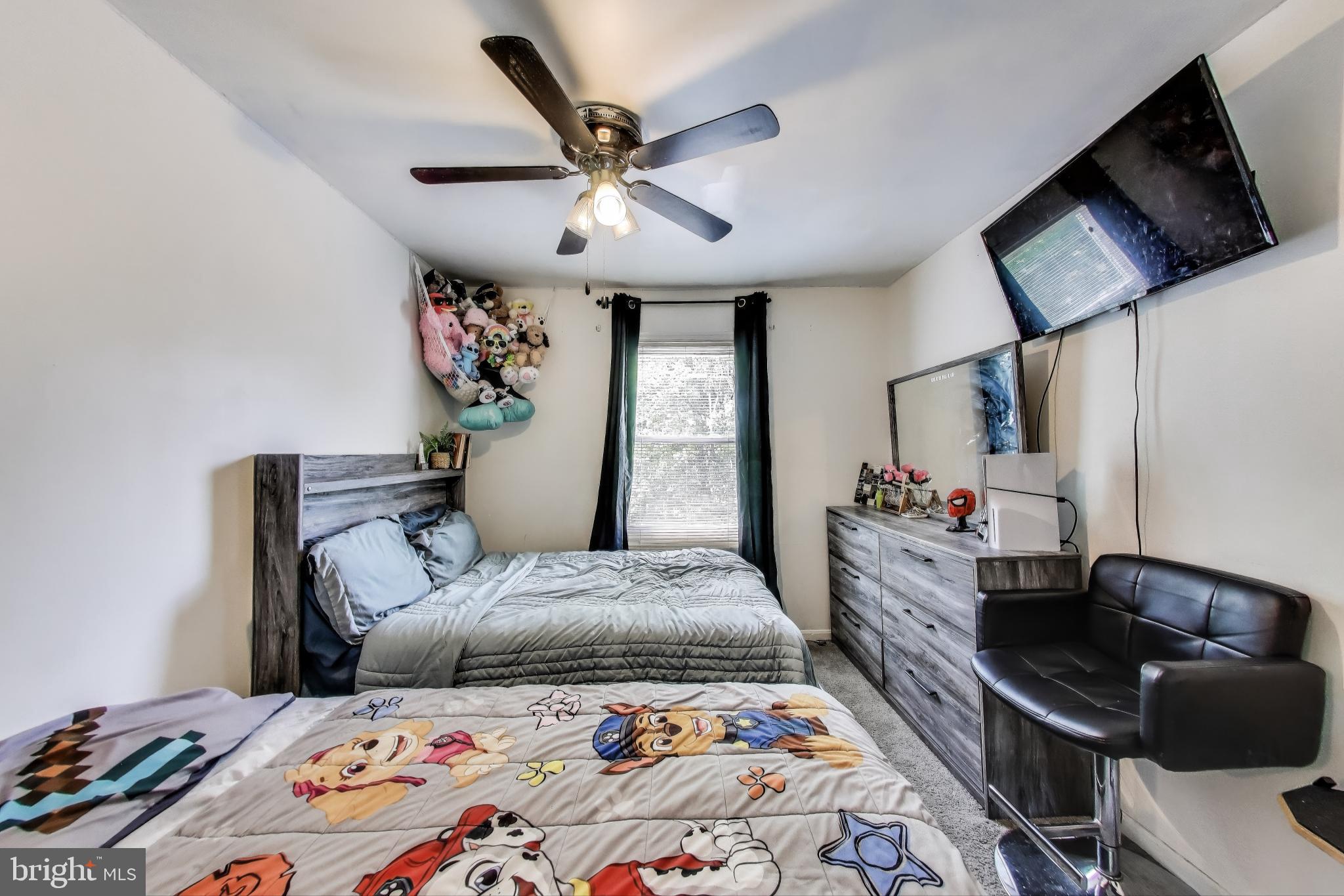 HILLCREST - Residential