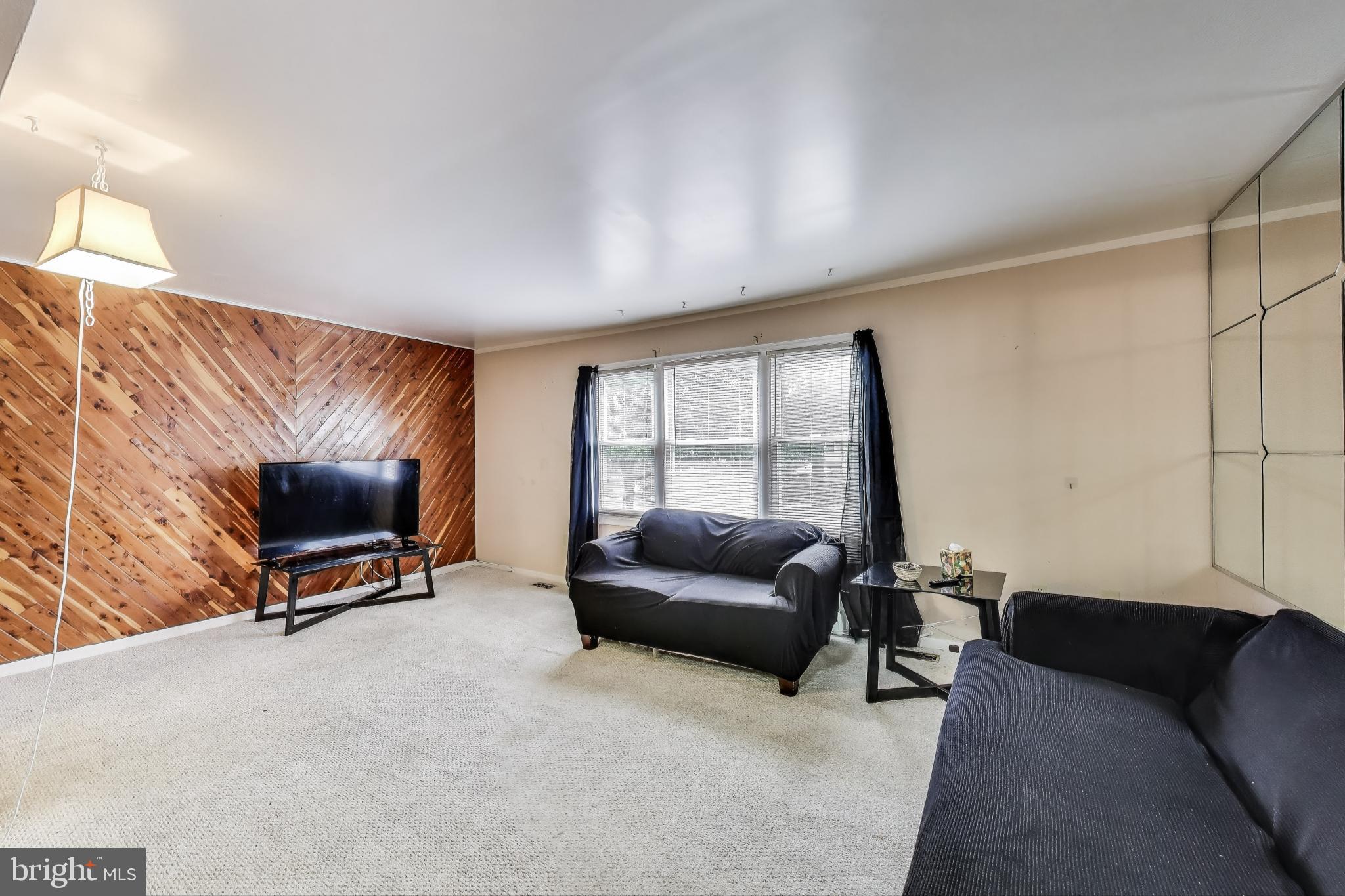 HILLCREST - Residential