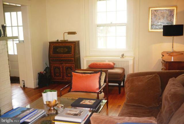 MOUNT WASHINGTON - Residential