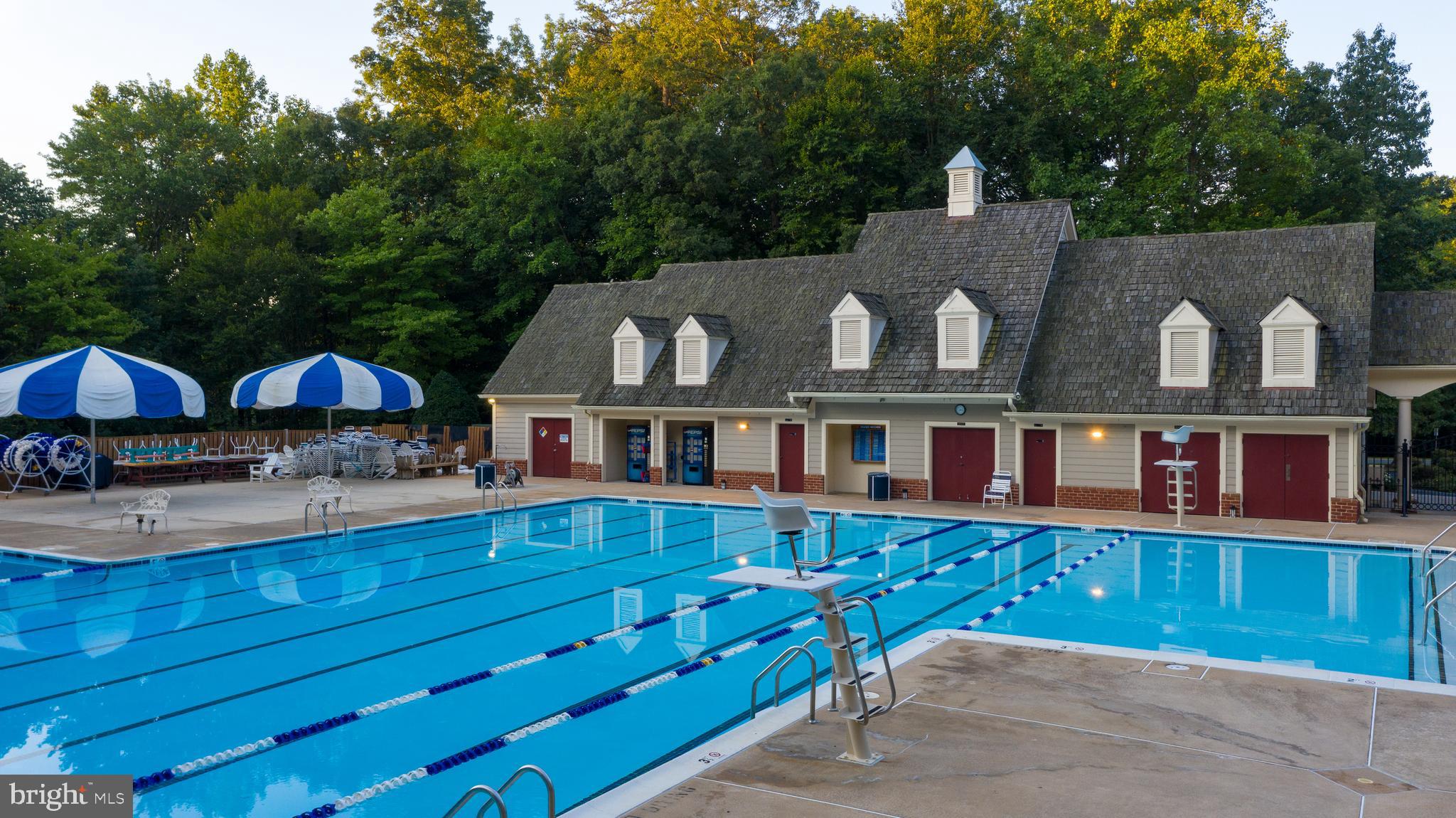 CROSSPOINTE - Residential