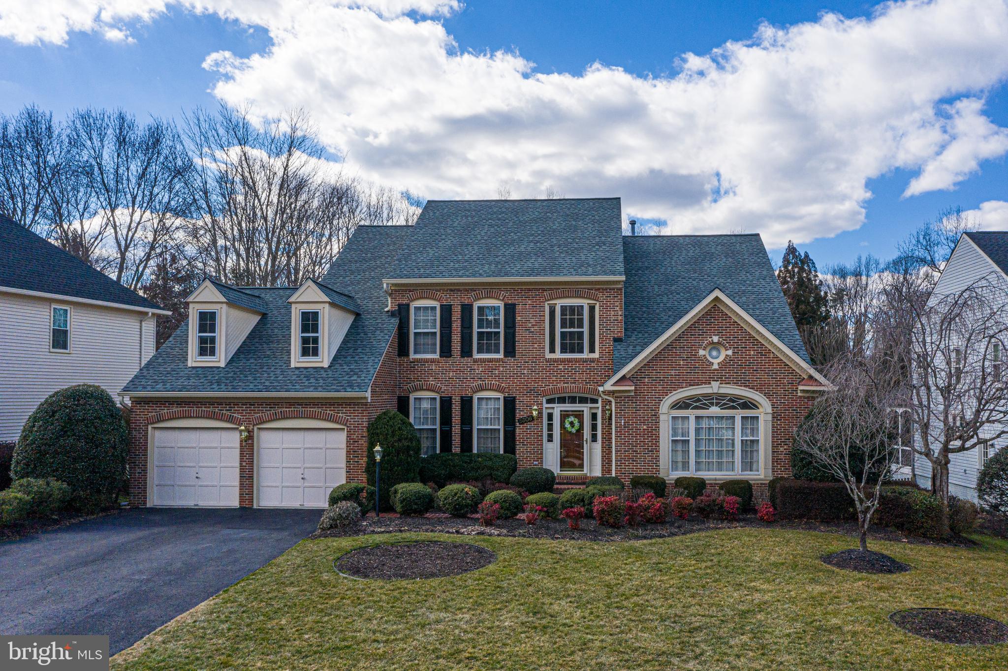 CROSSPOINTE - Residential