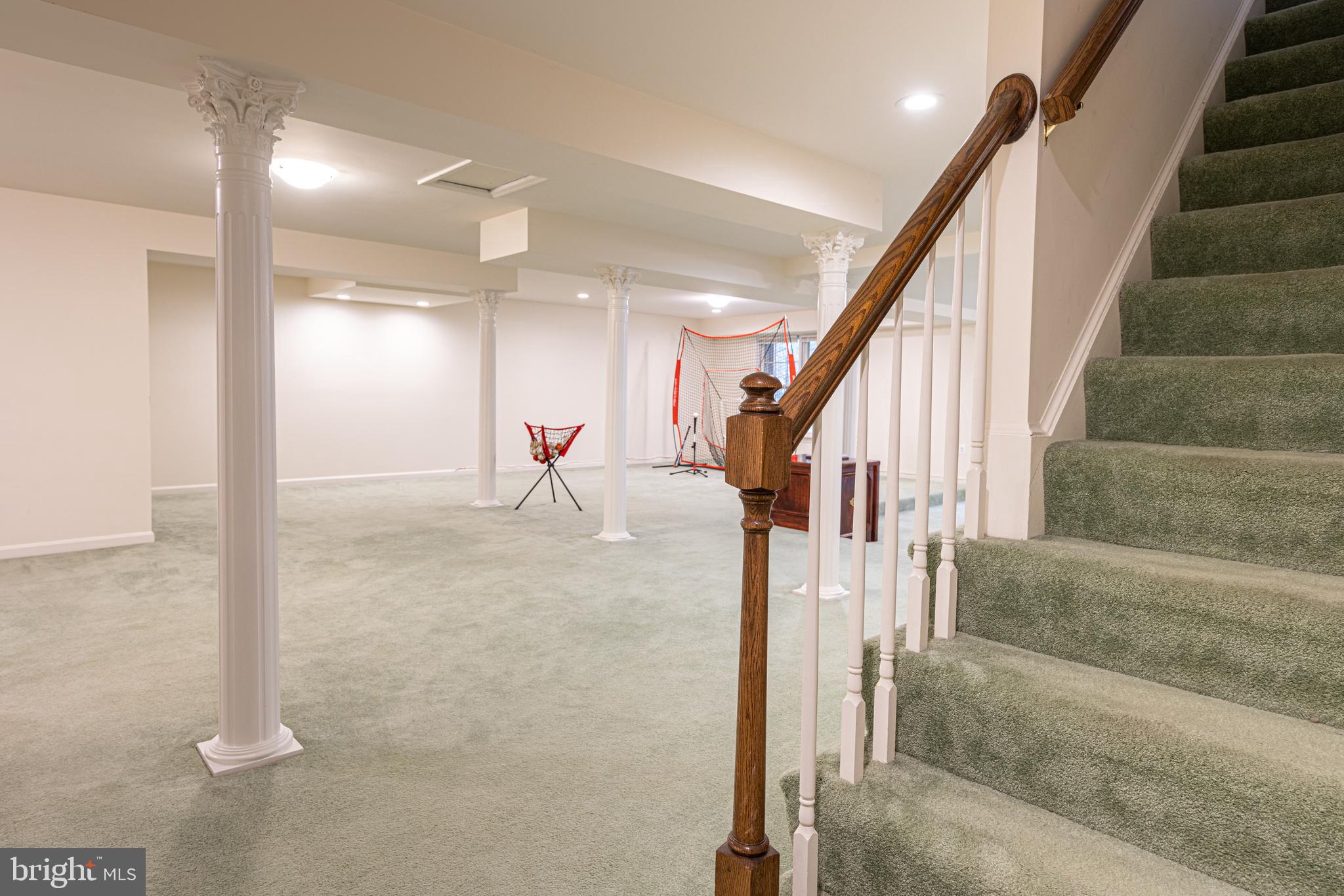 CROSSPOINTE - Residential