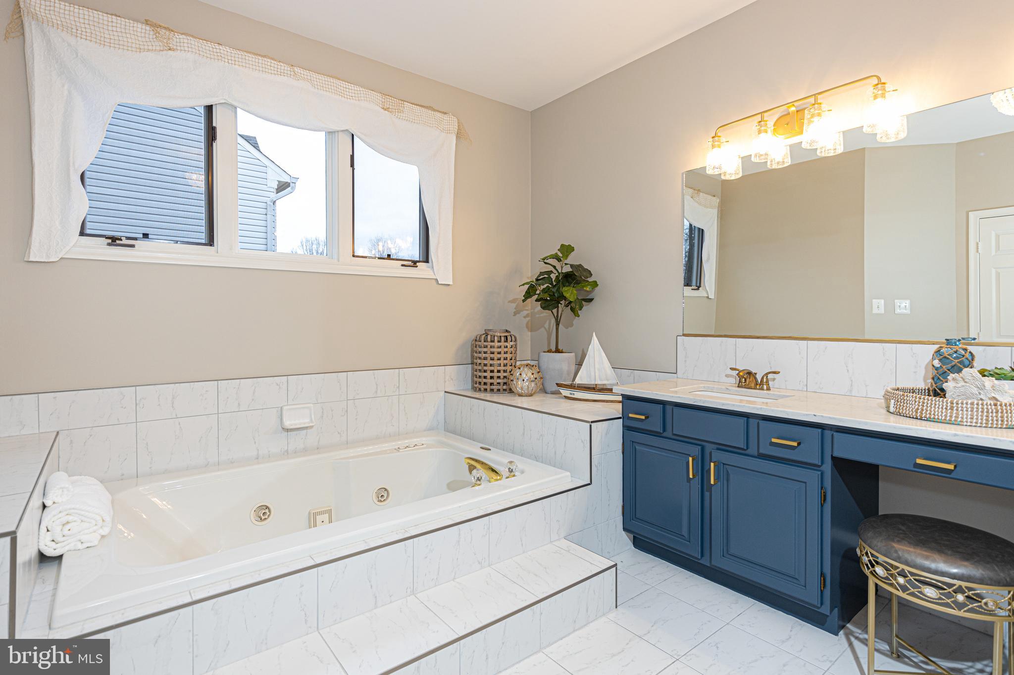 CROSSPOINTE - Residential