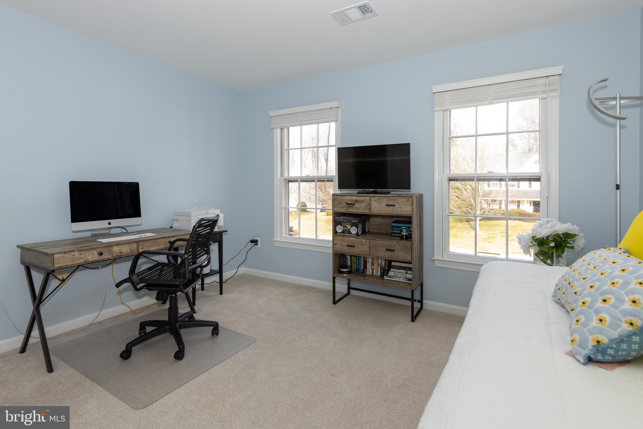 CROSSPOINTE - Residential